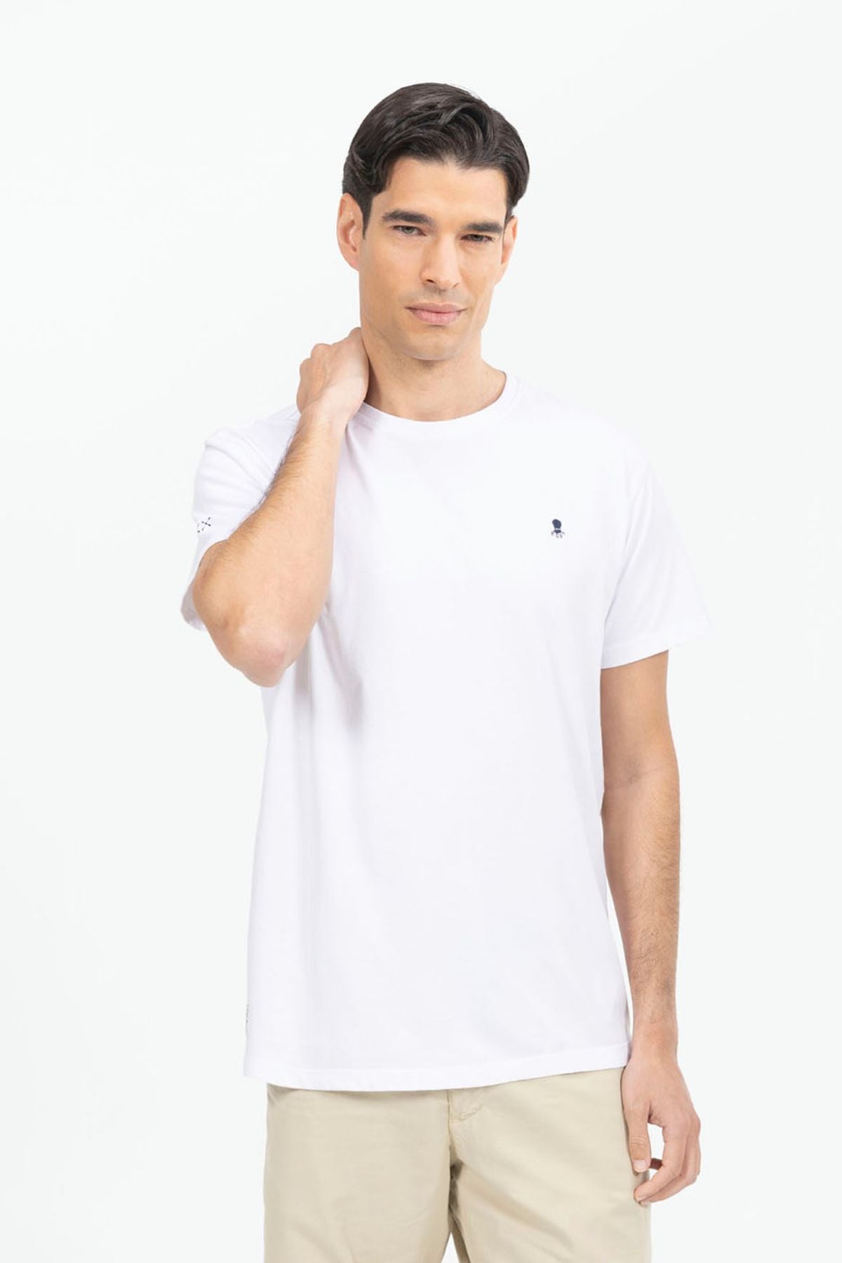 T-SHIRT BÁSICA ELPULPO EM BRANCO PURO