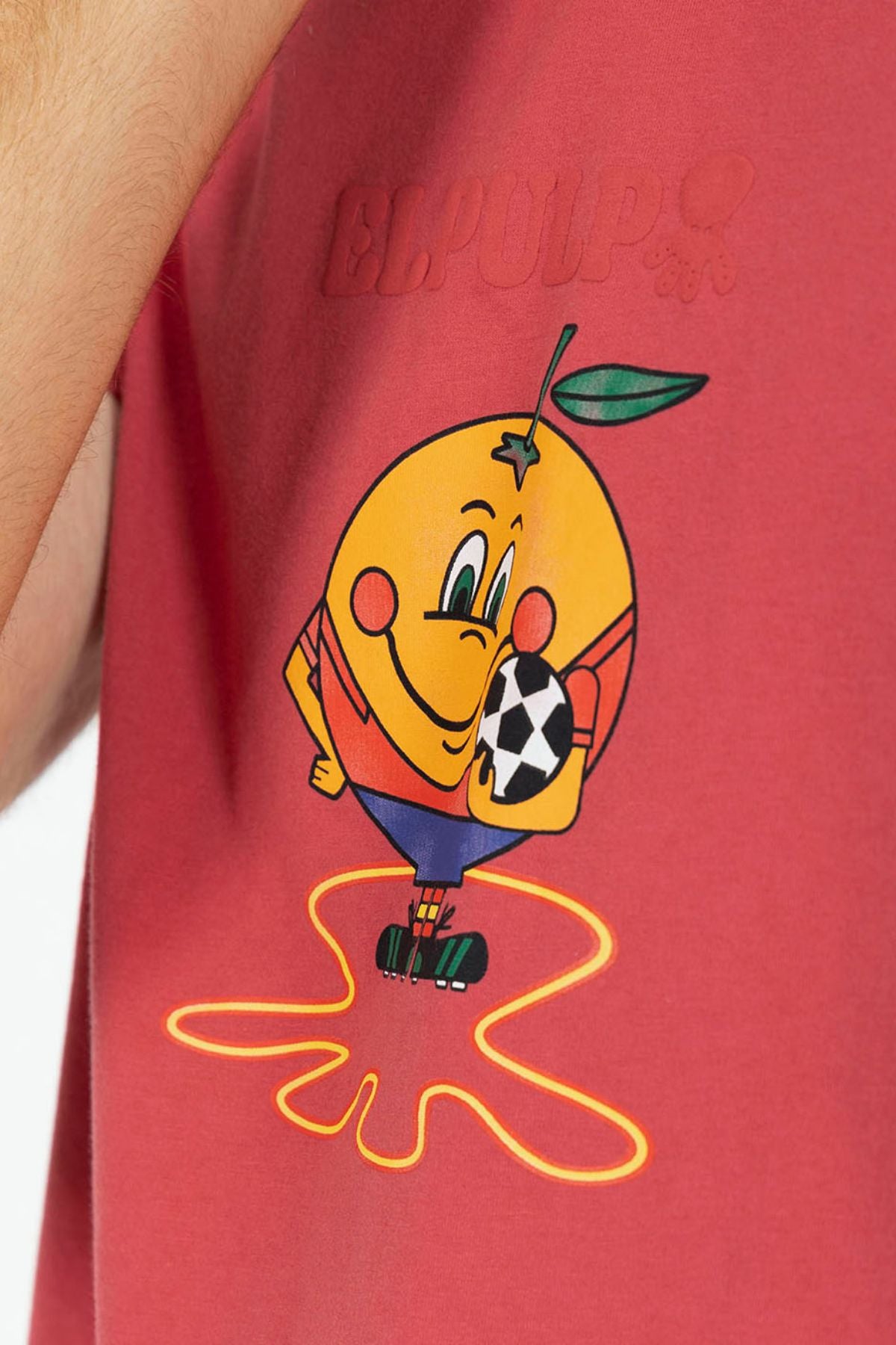 CAMISETA ESTAMPADO ELPULPO Y NARANJITO ROJO DELAVÉ