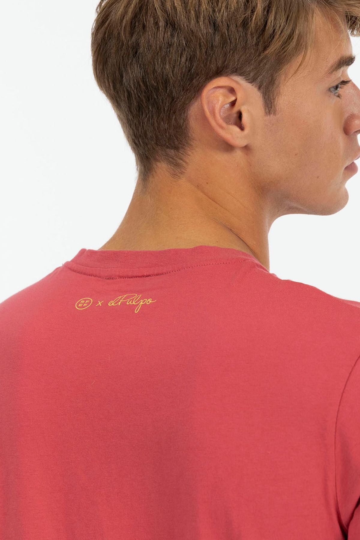 CAMISETA ESTAMPADO ELPULPO Y NARANJITO ROJO DELAVÉ