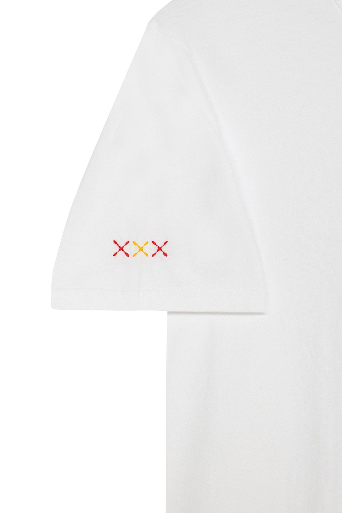 CAMISETA ESTAMPADO PECHO NARANJITO BLANCO PURO