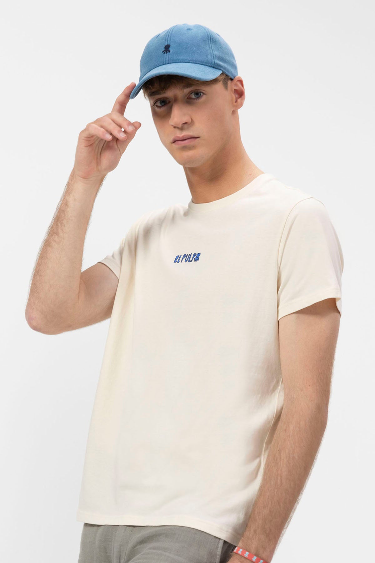 CARBONARA OFF-WHITE OCTOPUS PRINTED T-SHIRT