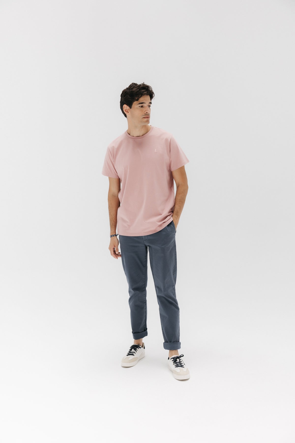 T-SHIRT BASIC STONE ROSA BORDADA
