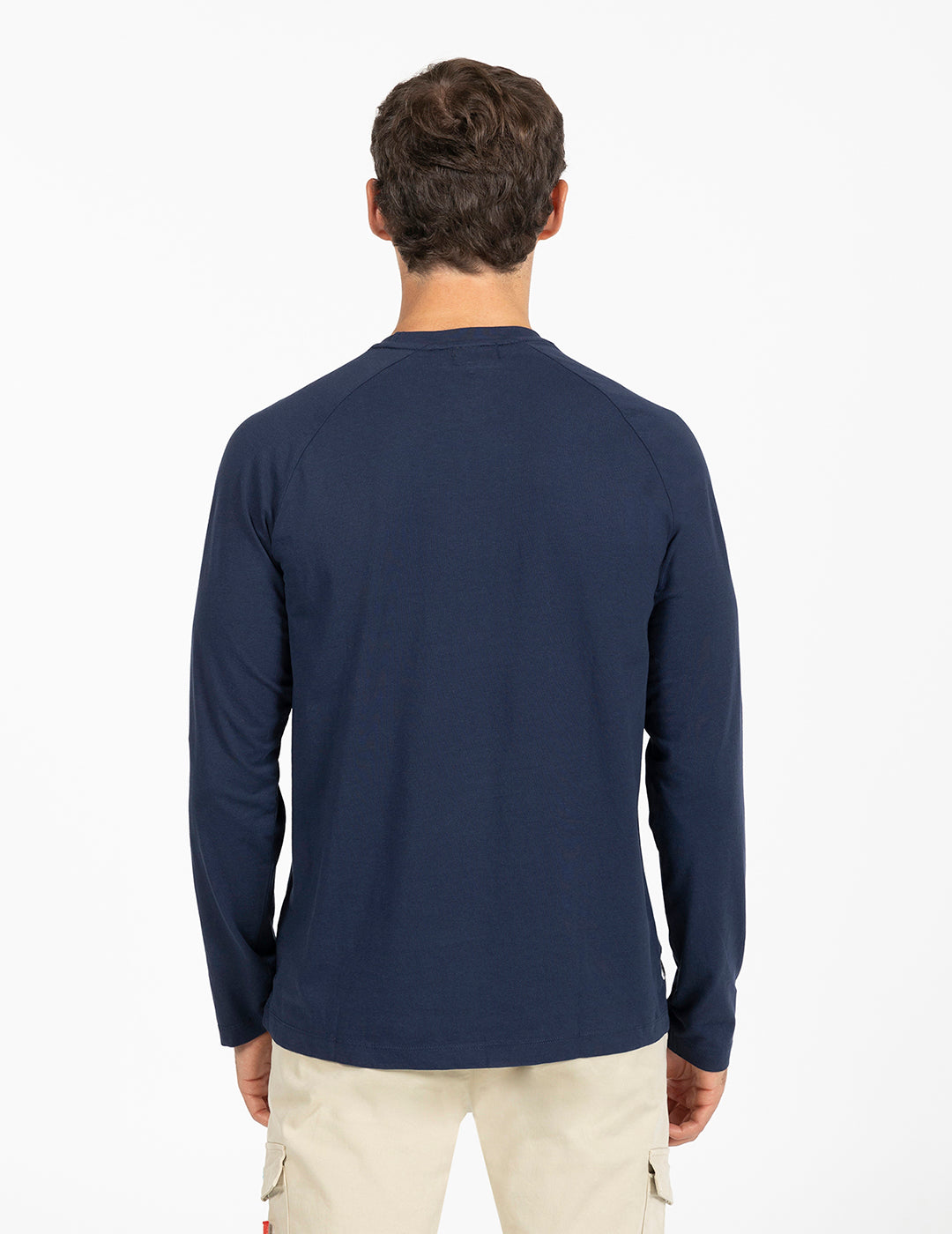 CAMISETA CONTRAST SQUARE AZUL MARINO