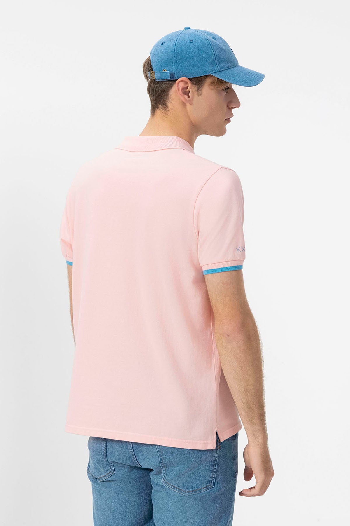POLO BORDADO ESENCIALES ROSA