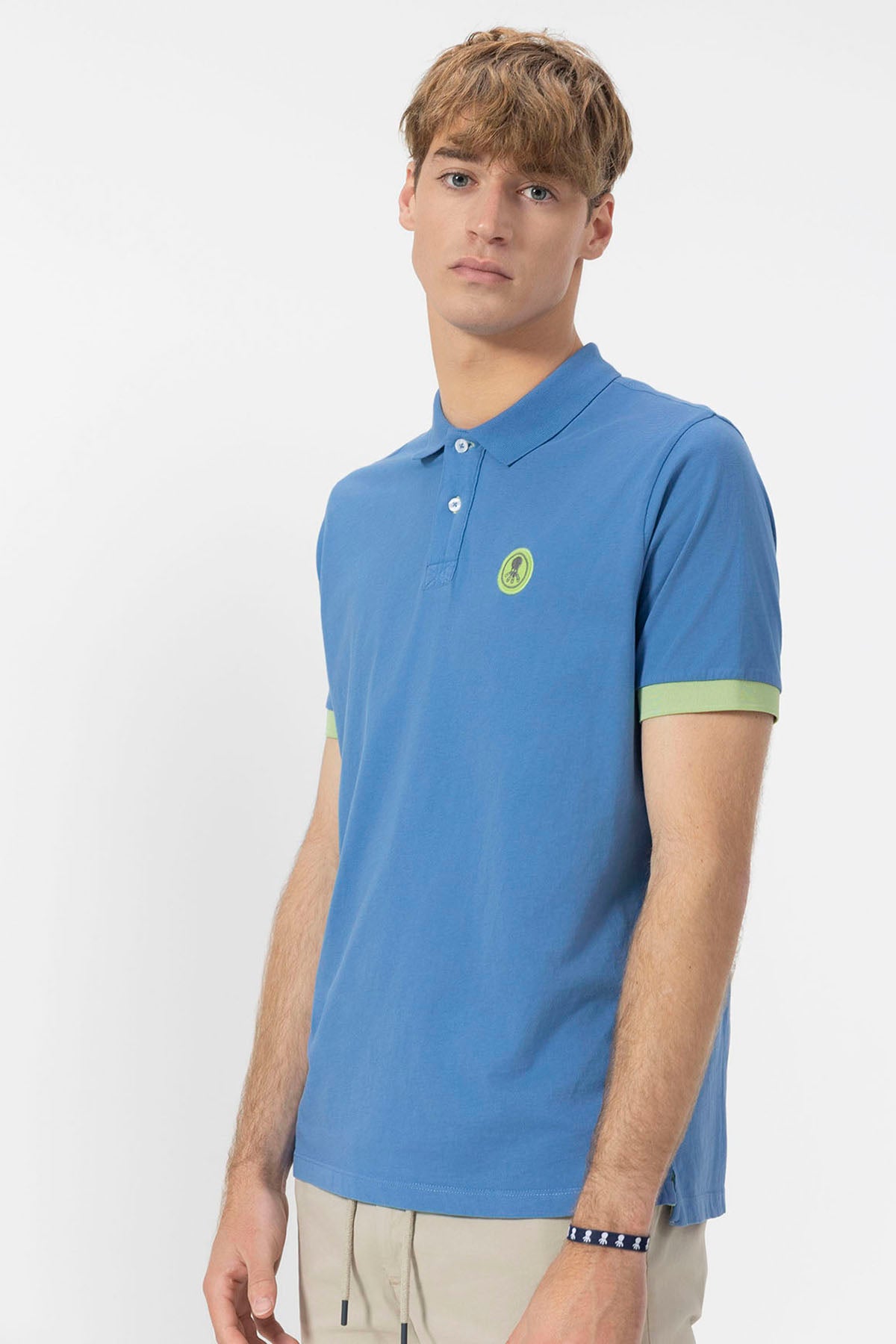 POLO LAVADO PARCHE CONTRASTE ÍNDIGO