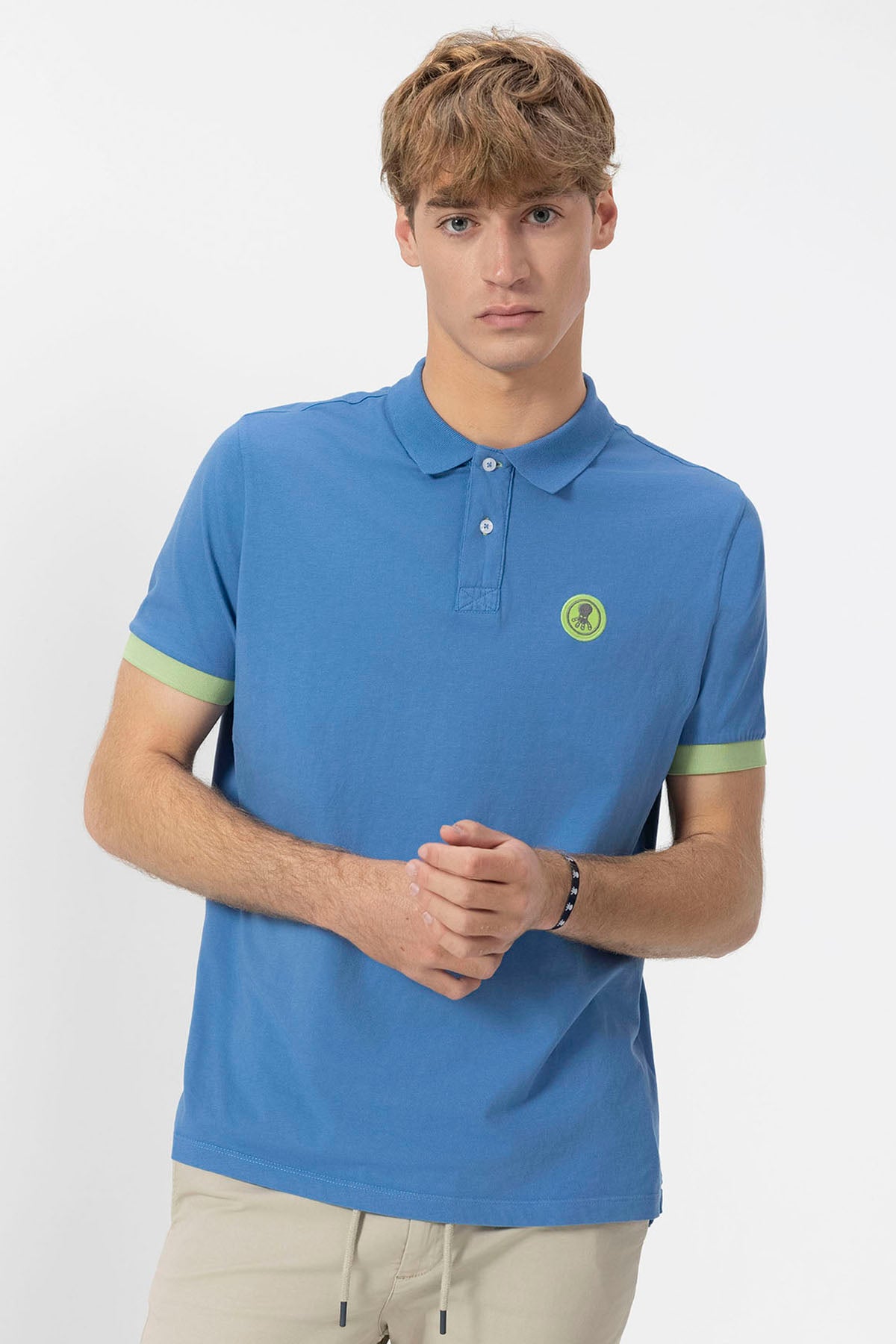 POLO LAVADO PARCHE CONTRASTE ÍNDIGO