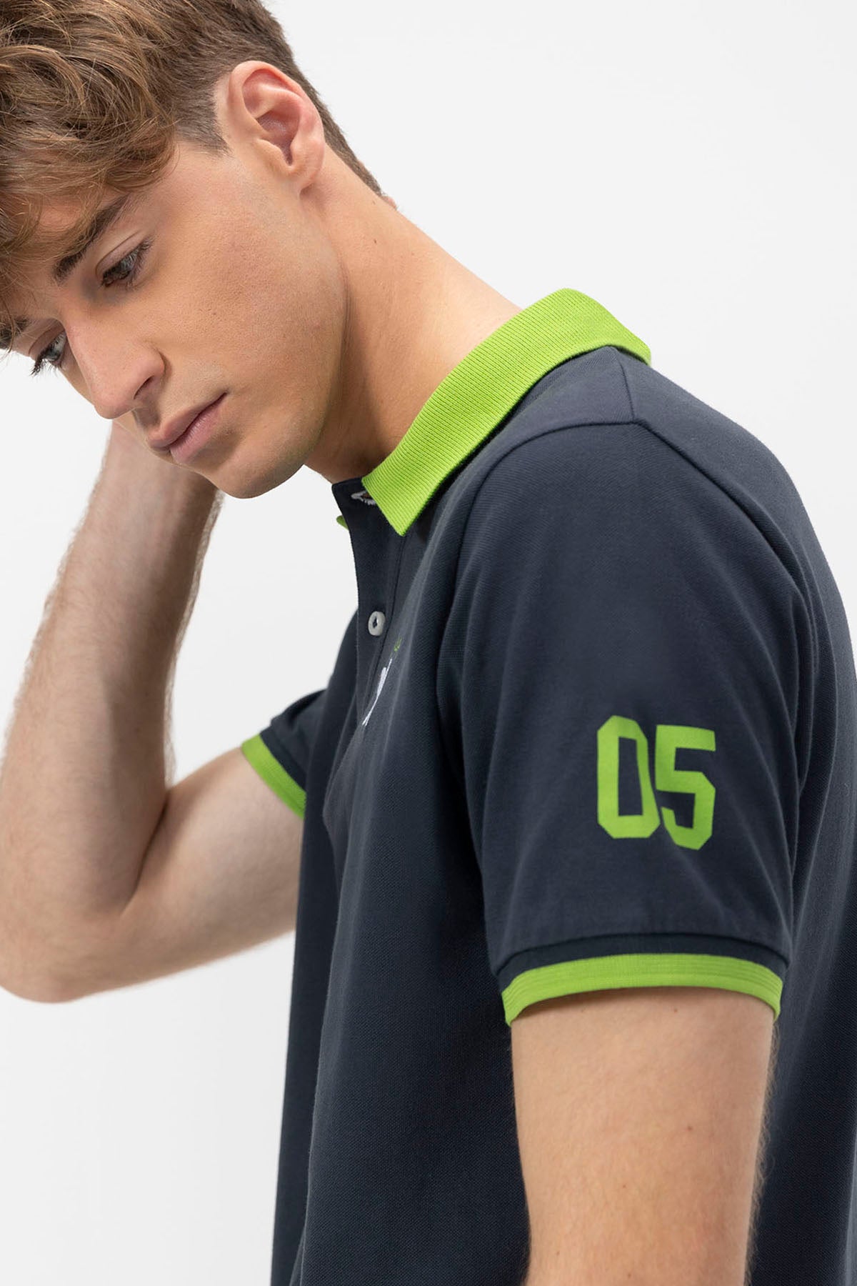 NAVY BLUE CONTRASTING LOGOS POLO