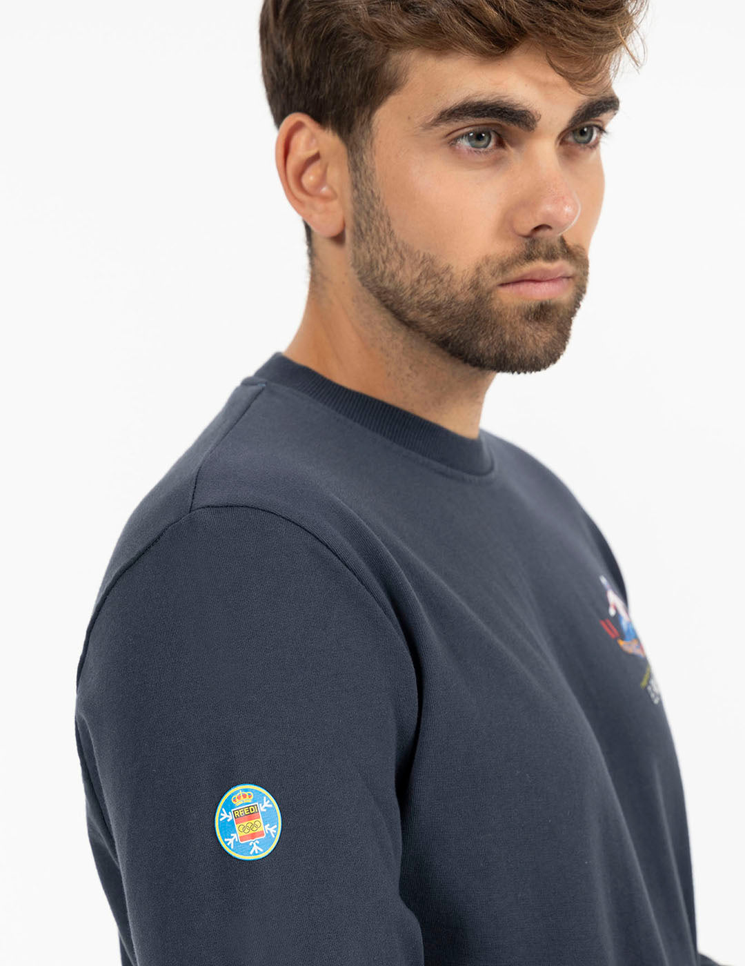 SWEATSHIRT LA ROJA AZUL MARINHO COM ESTAMPA DELAVÉ BALL