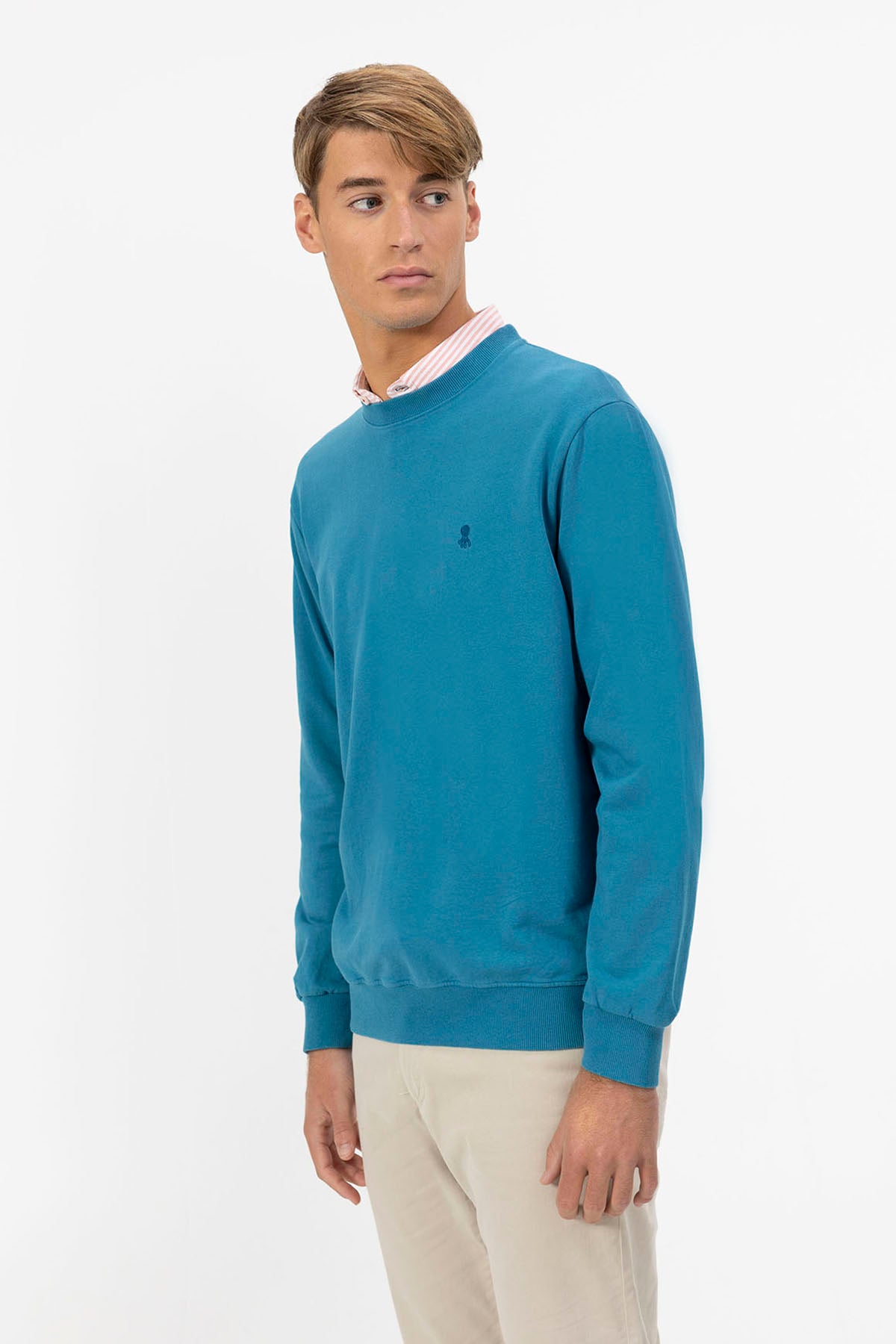 SUDADERA BORDADO A TONO ELPULPO AZUL ZAFIRO