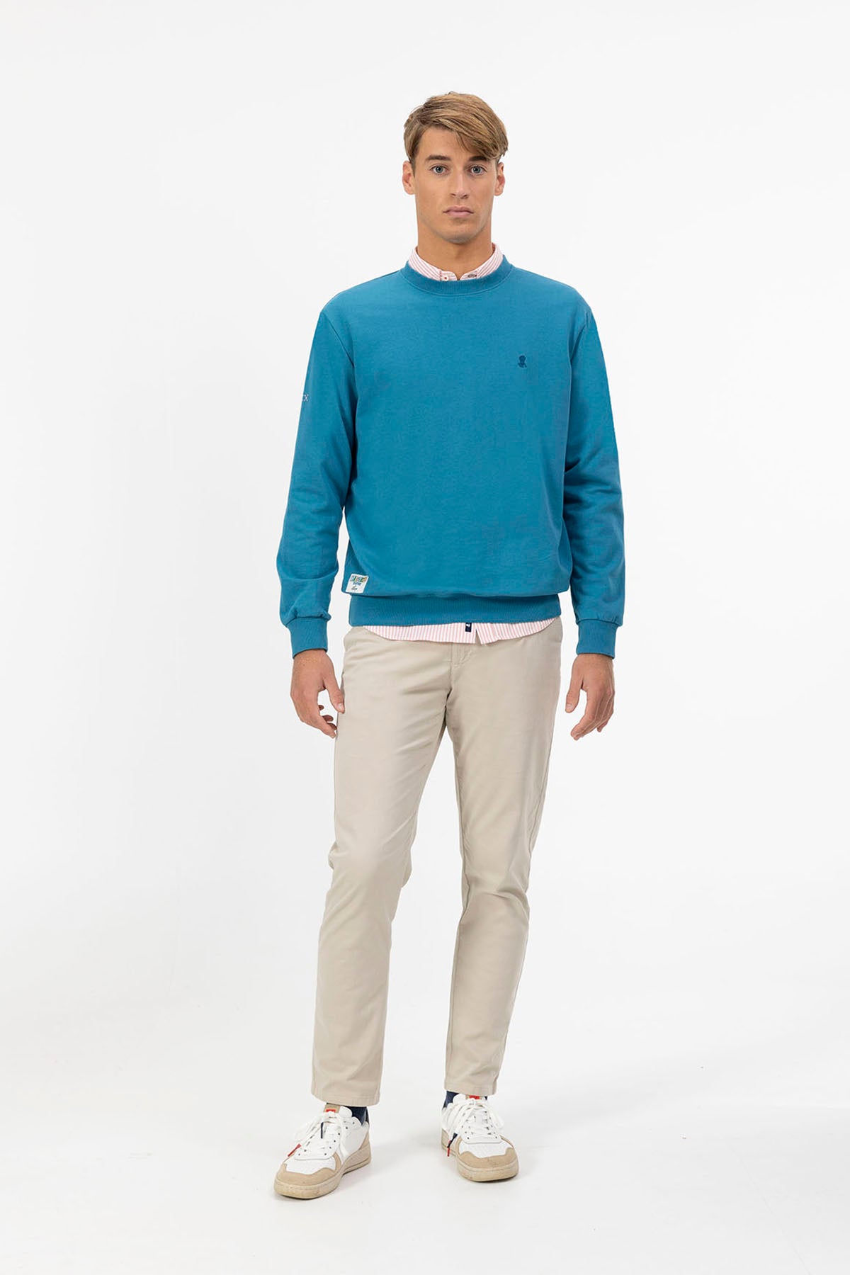 SUDADERA BORDADO A TONO ELPULPO AZUL ZAFIRO