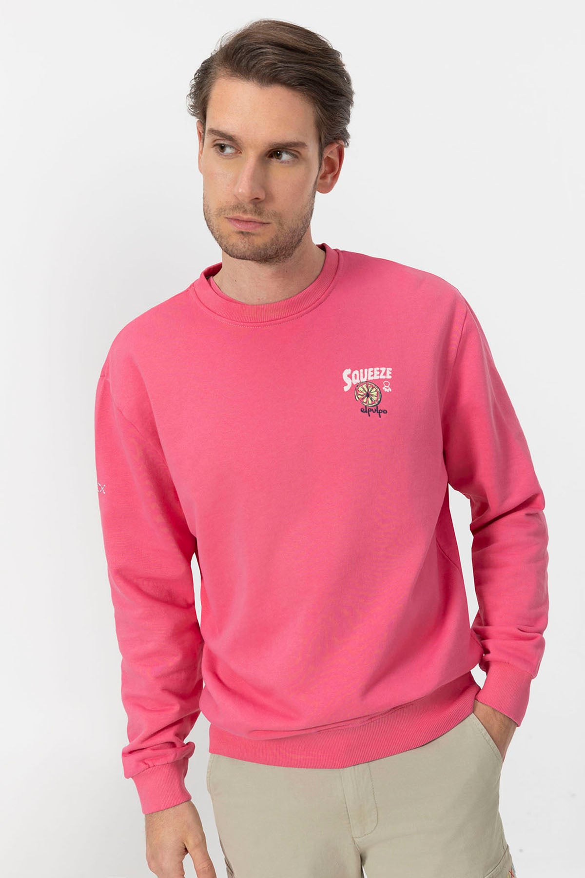 SUDADERA ESTAMPADO SQUEEZE ROSA CHICLE