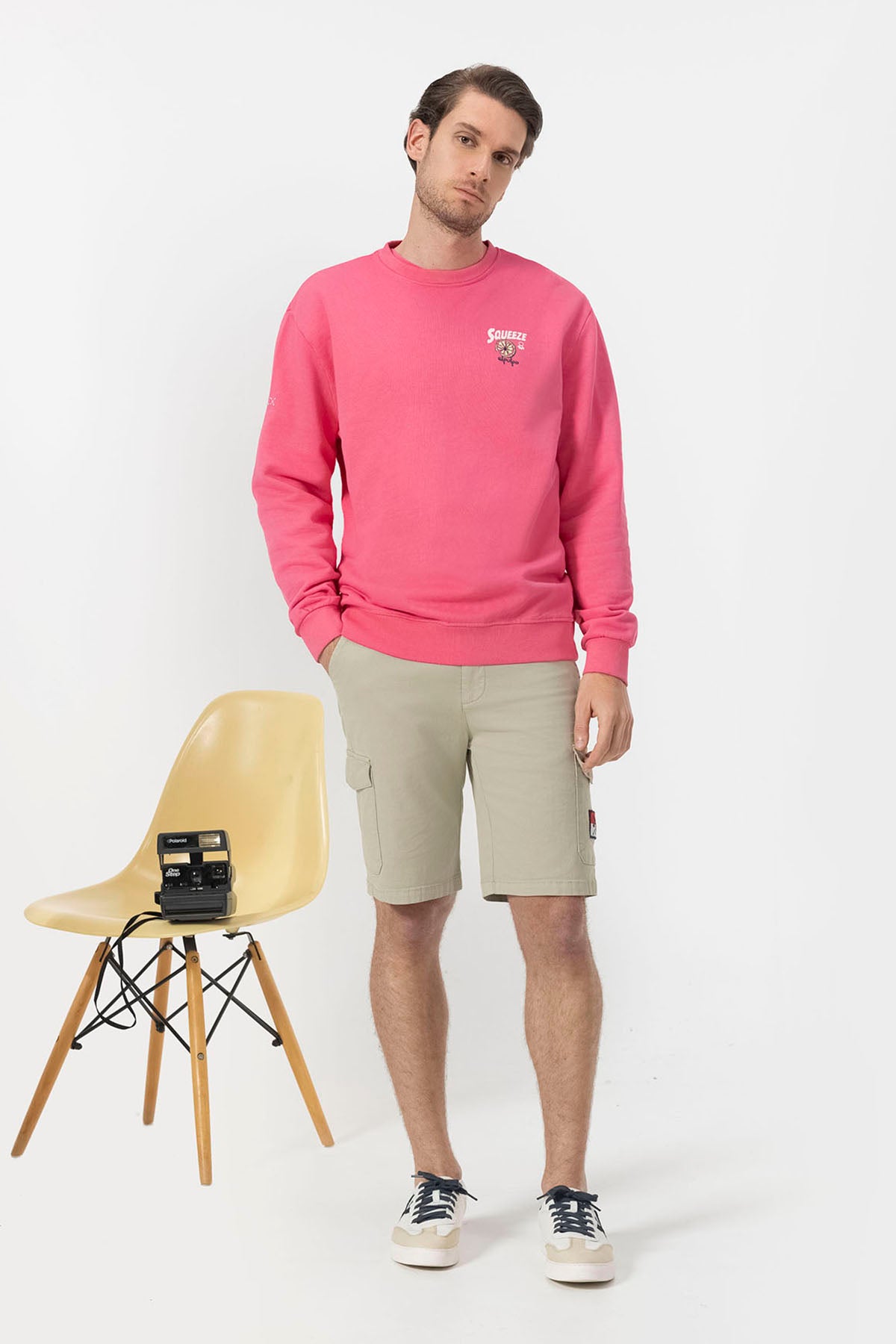 SUDADERA ESTAMPADO SQUEEZE ROSA CHICLE