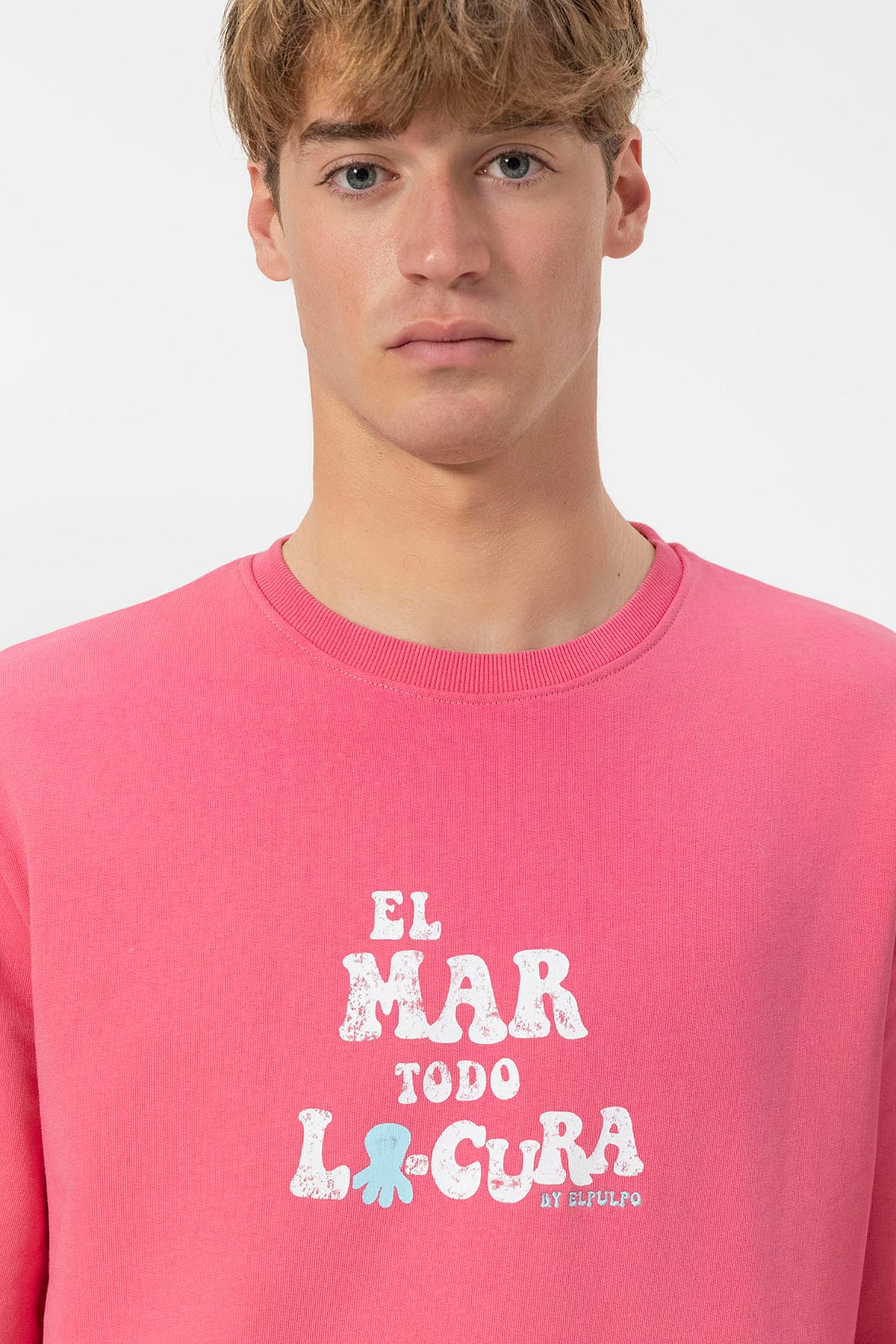 SUDADERA EL MAR TODO LO-CURA DESGASTADO ROSA CHICLE