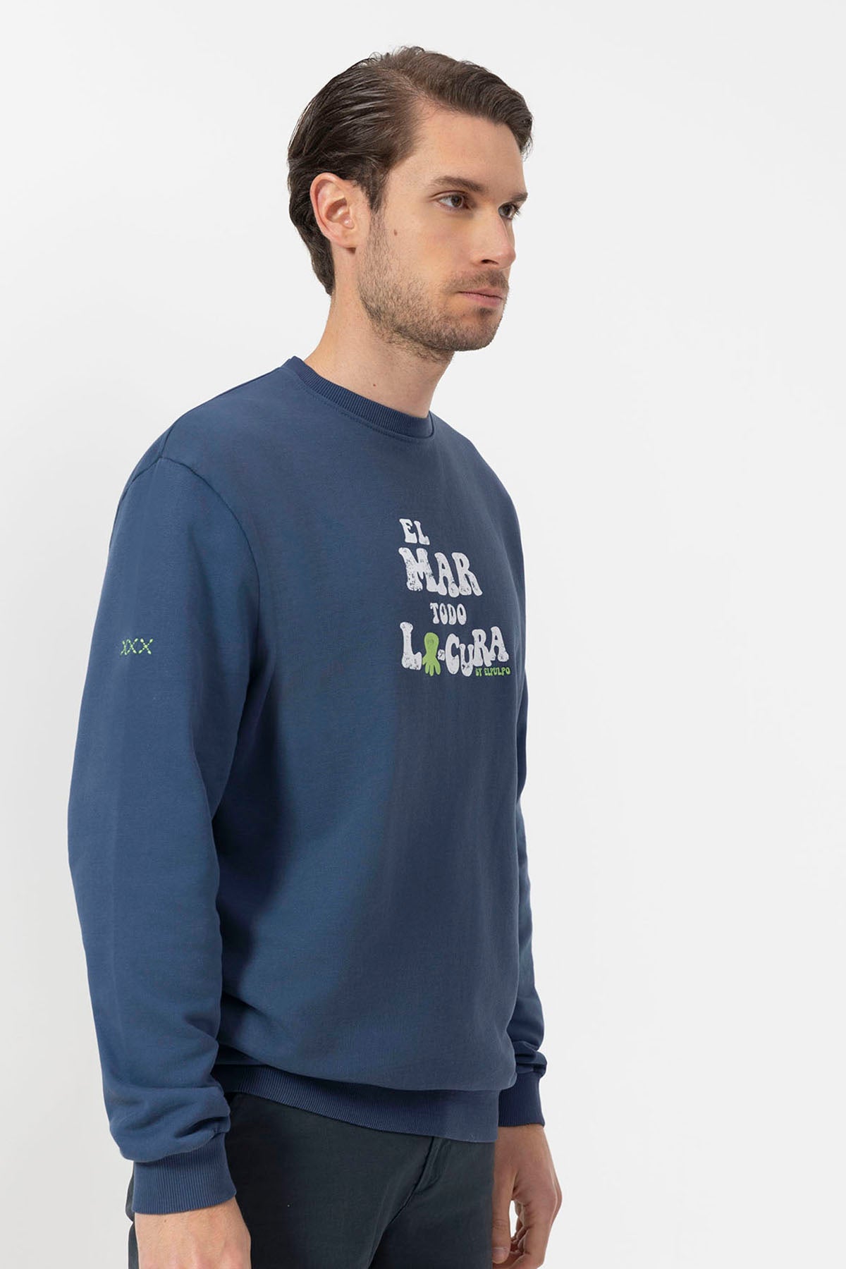 SUDADERA EL MAR TODO LO-CURA DESGASTADO AZUL MARINO DELAVÉ