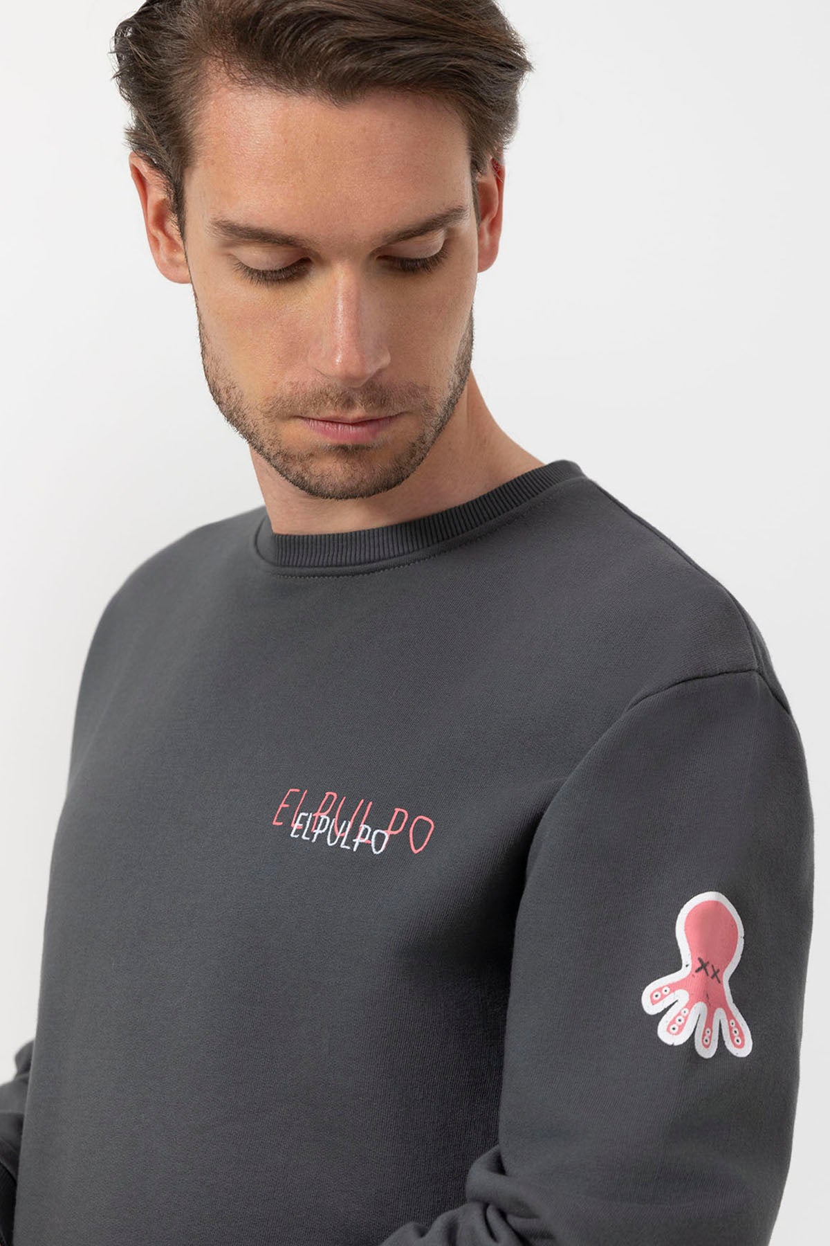 SWEATSHIRT COM LOGOTIPO TRIPLO DESENHADO ANTRACITE