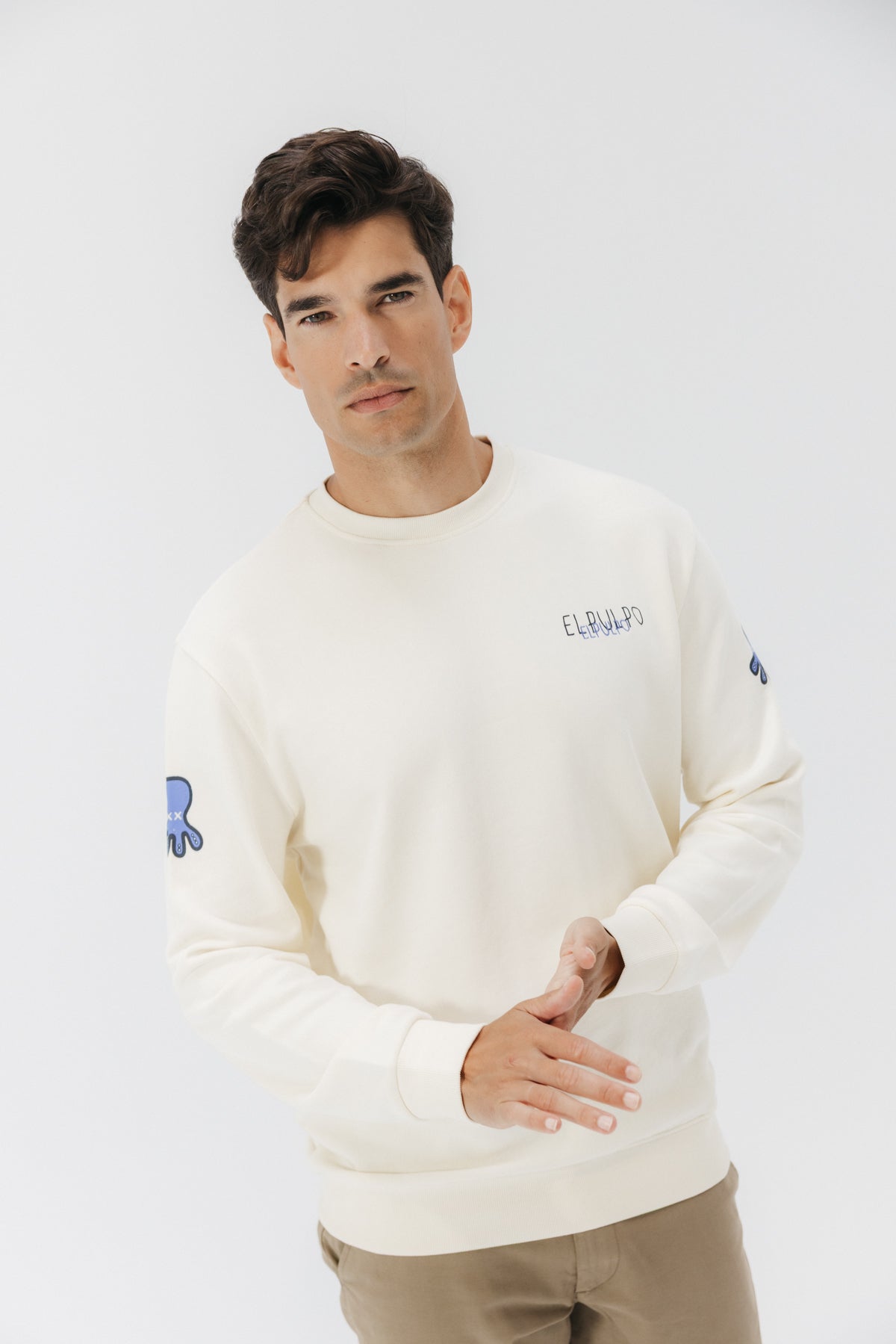 SUDADERA ESTAMPADO TRIPLE LOGO DESGASTADO BLANCO ROTO