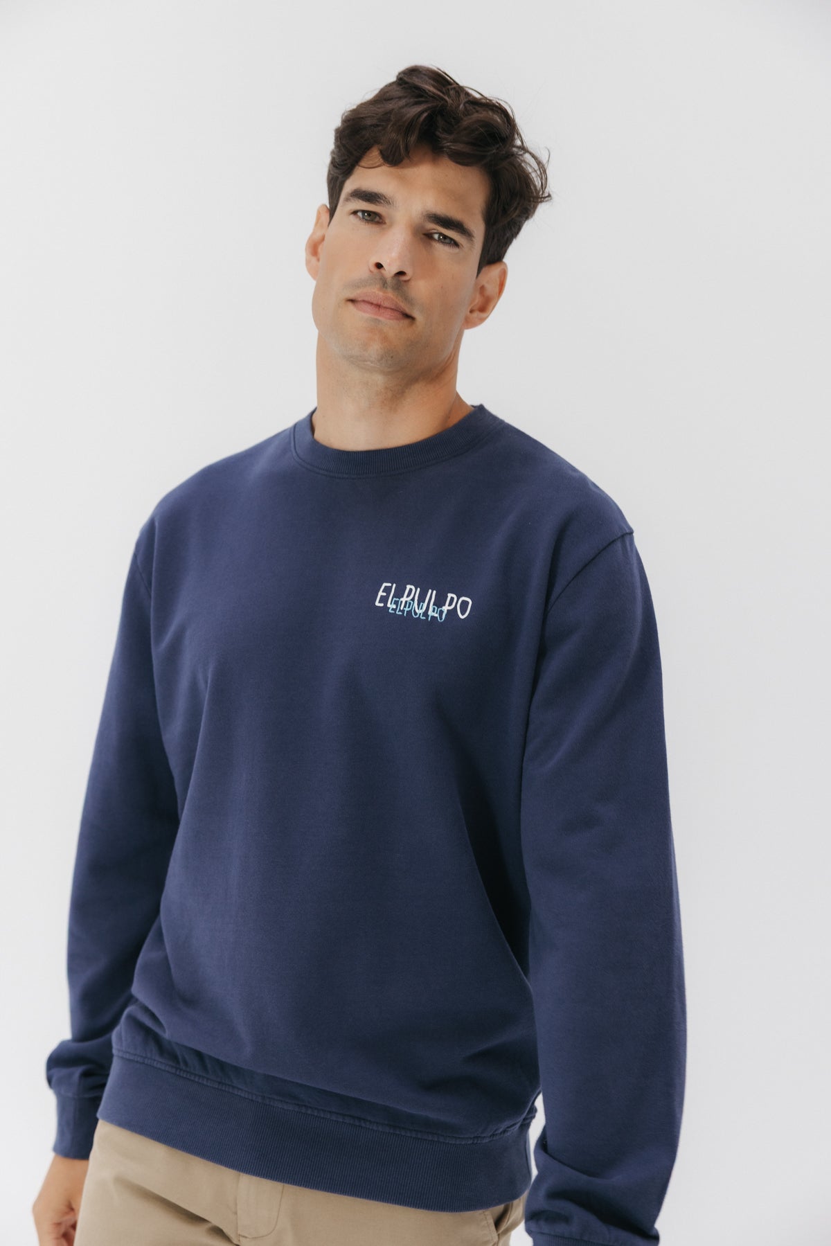 SUDADERA LOGO TEJIDO AZUL MARINO DELAVÉ