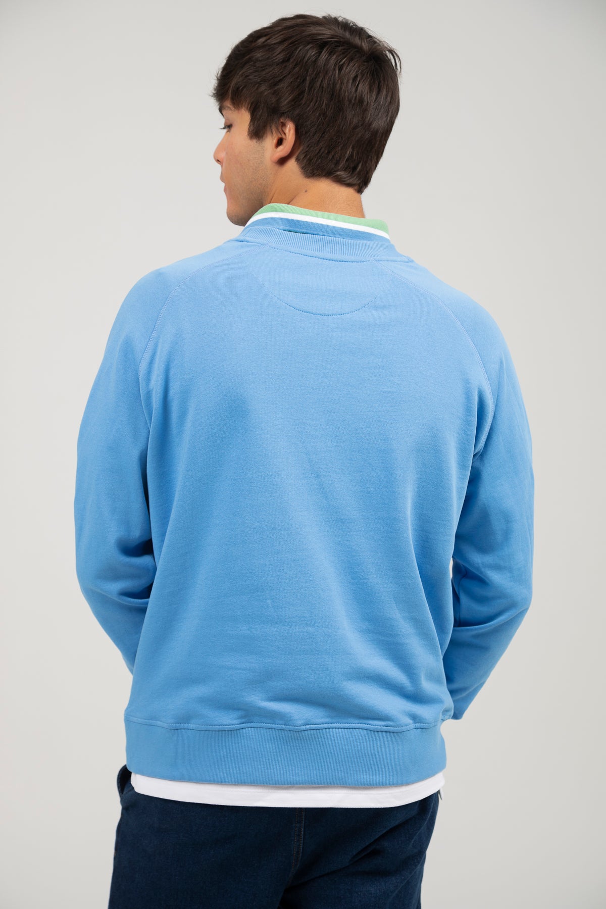 Sudadera manga ranglan bordado contraste azul lavanda
