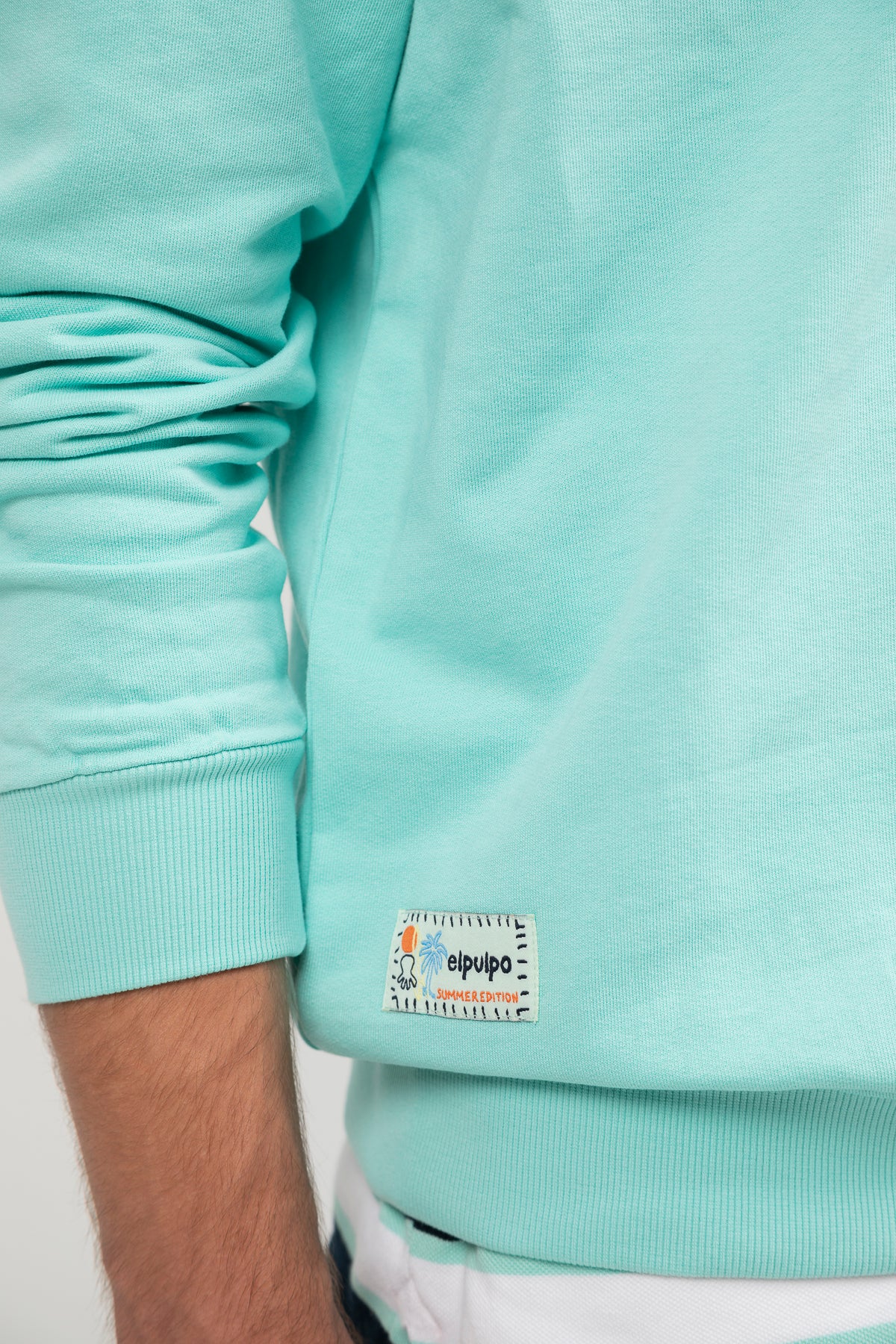 Sudadera logo contraste verde agua