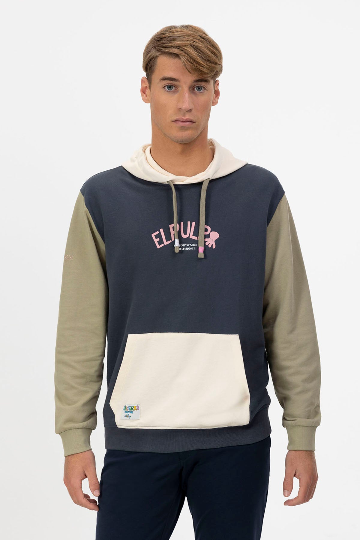 SWEATSHIRT COM CAPUZ E ESTAMPA COLOR BLOCK AZUL MARINHO