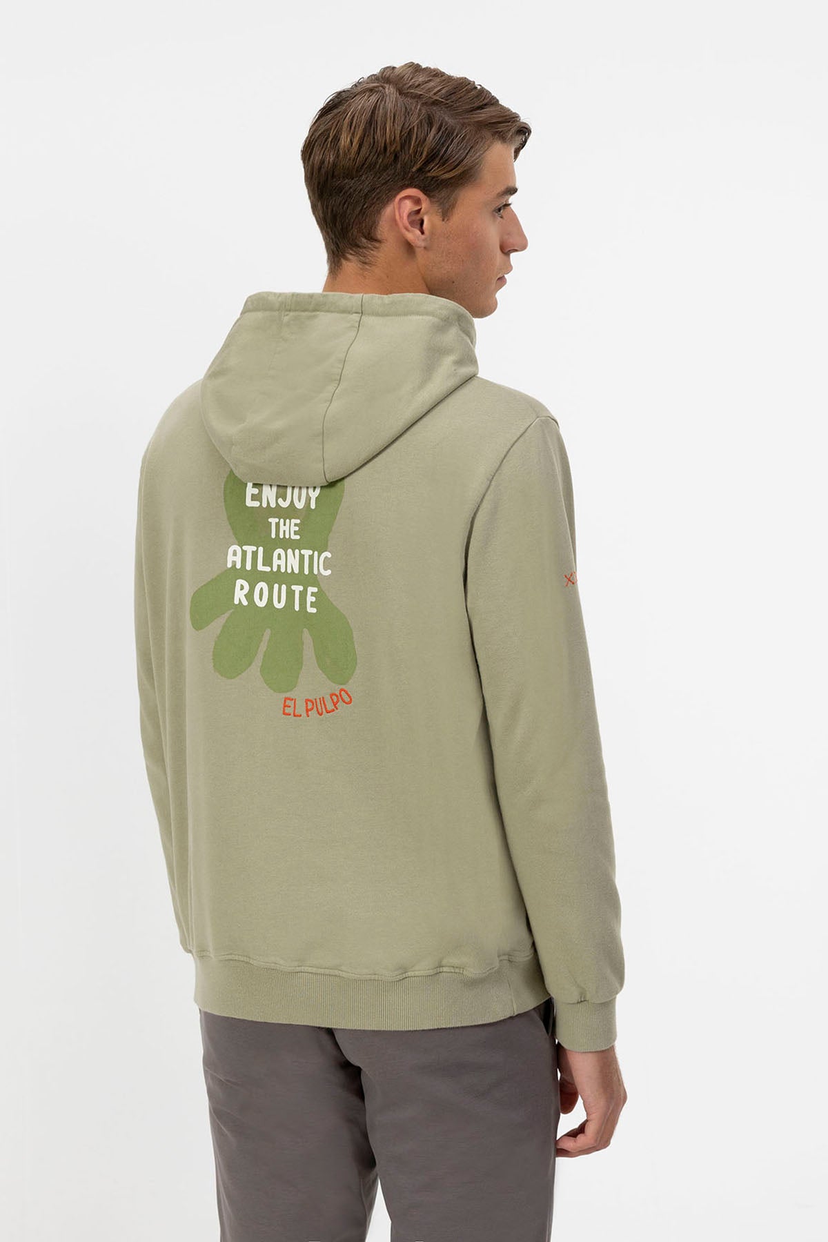 SWEATSHIRT COM CAPUZ E ESTAMPA DA ROTA ATLÂNTICA EM VERDE-SÁLVIA