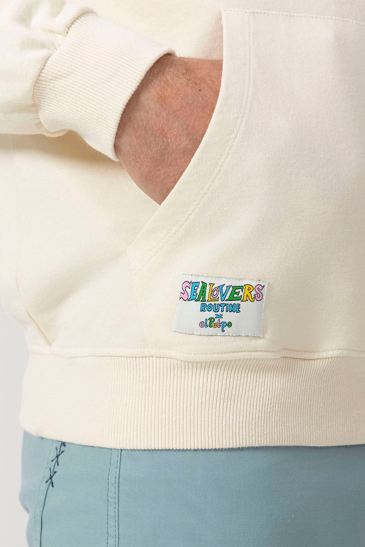 SUDADERA CAPUCHA ESTAMPADO FRESH MARKET BLANCO ROTO