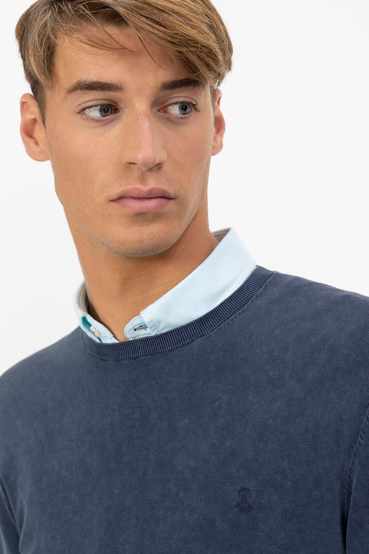 DELAVÉ BASIC WASHED JERSEY AZUL MARINHO LOGOTIPO