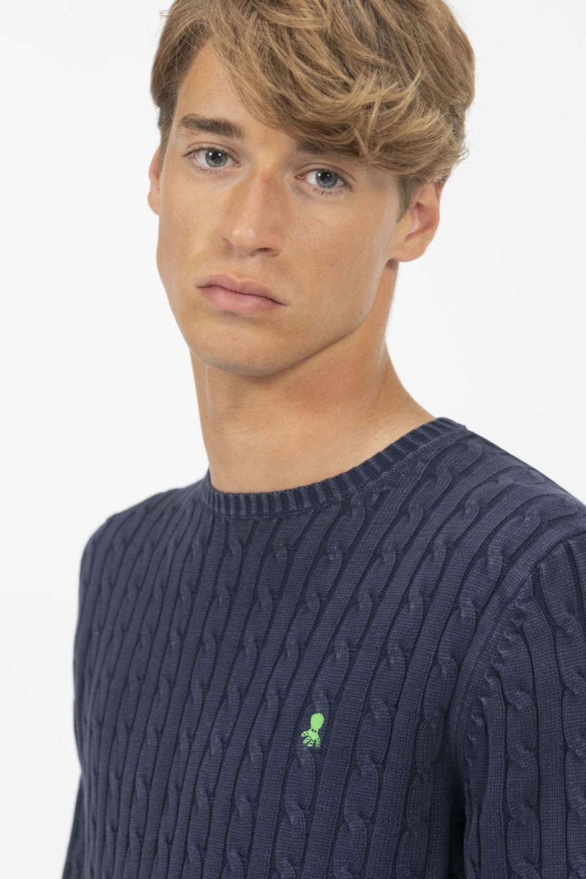 SWEATER DELAVÉ AZUL MARINHO LAVADO EM TRICÔ