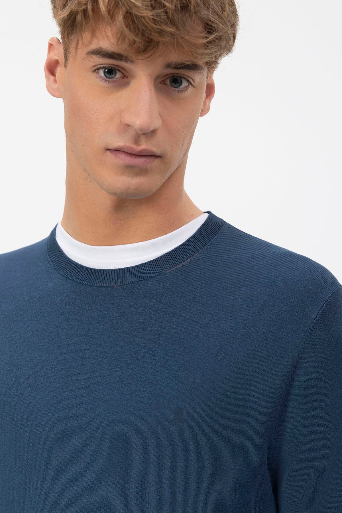 BASIC JERSEY INDIGO LOGO