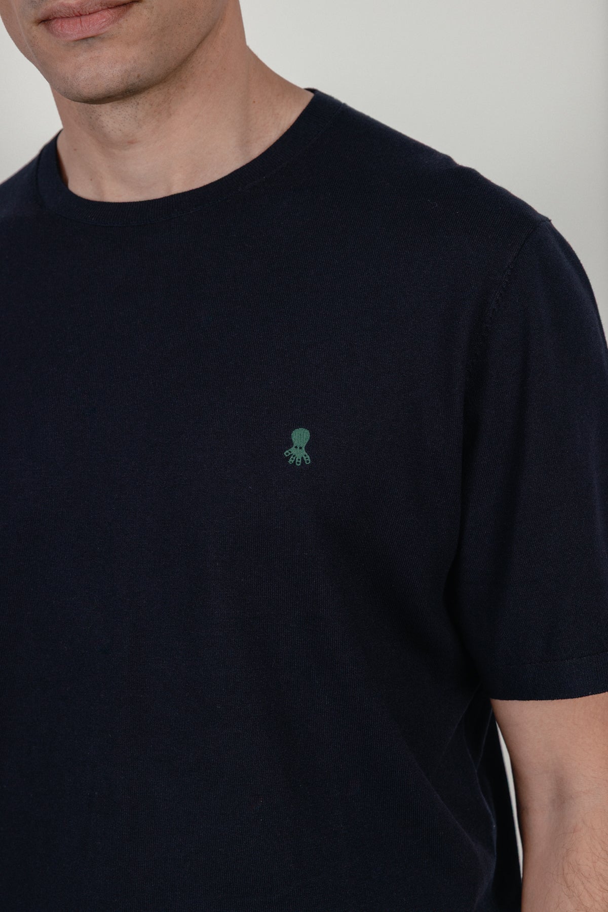 Camiseta de punto básica logo azul marino