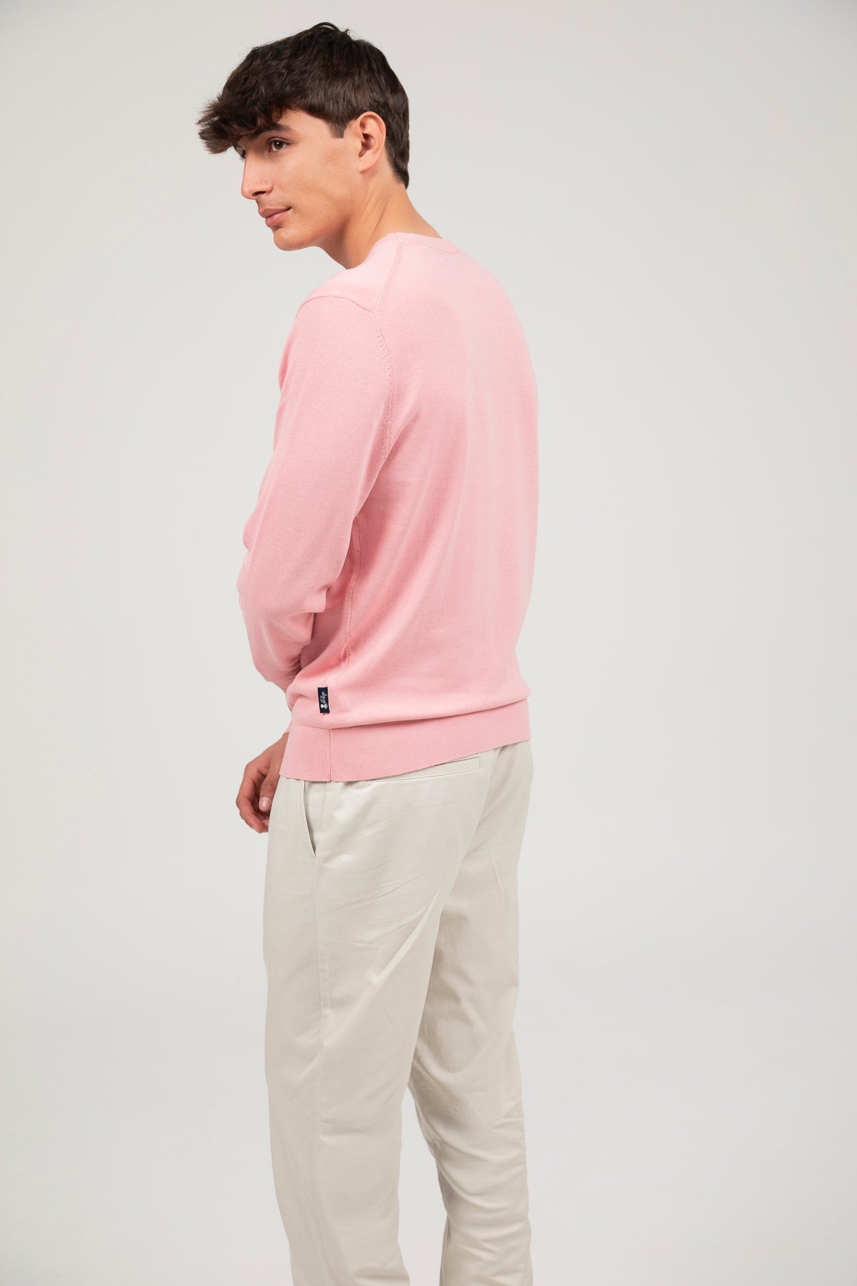 Amaranth pink embroidered logo jersey