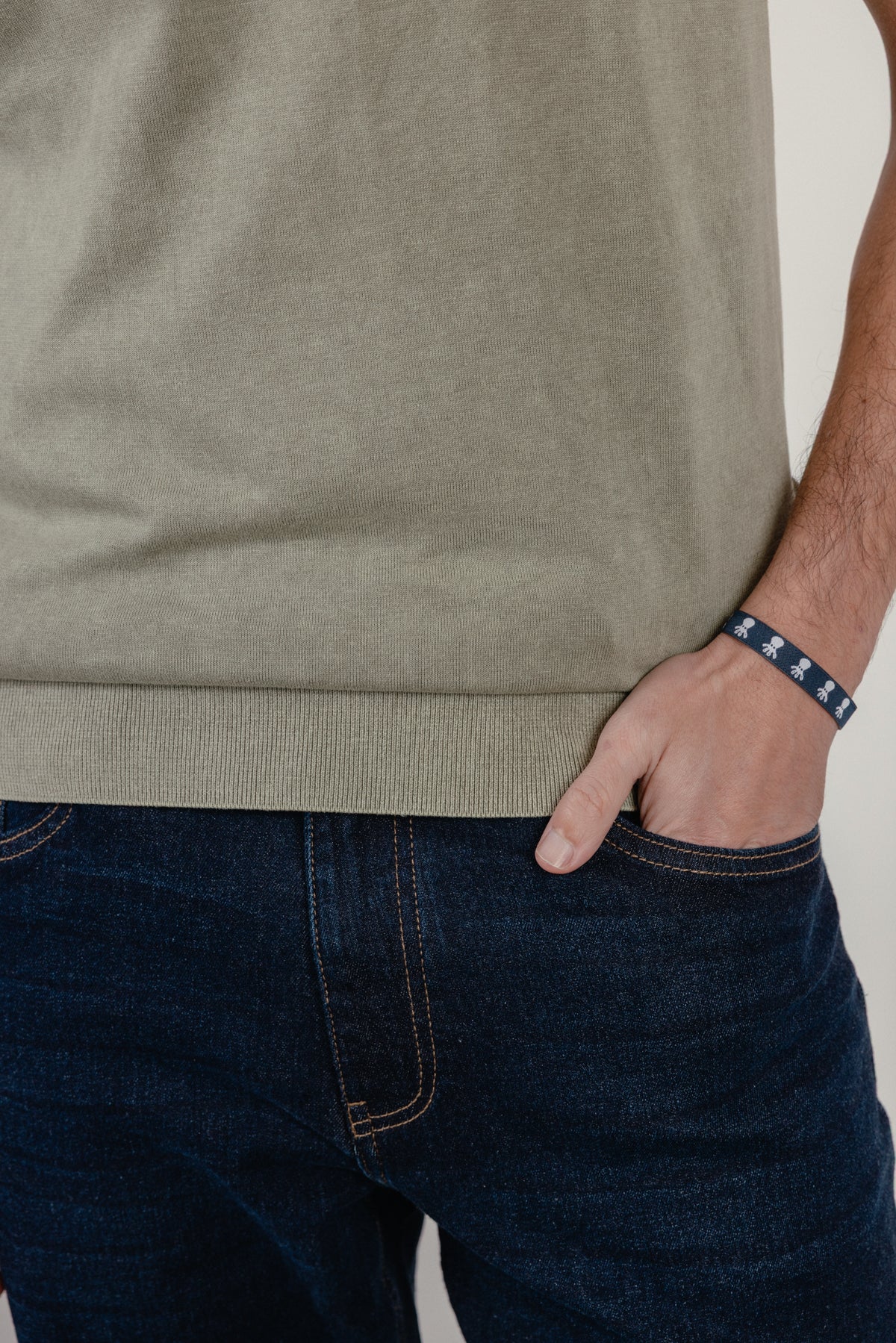 Polo lavado básico verde salvia