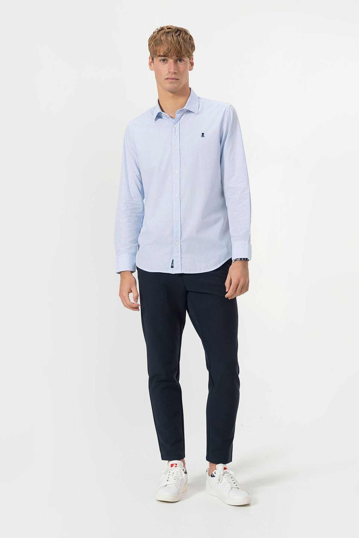 CAMISOLA DE POPELINA AZUL VICHY COM GOLA ITALIANA