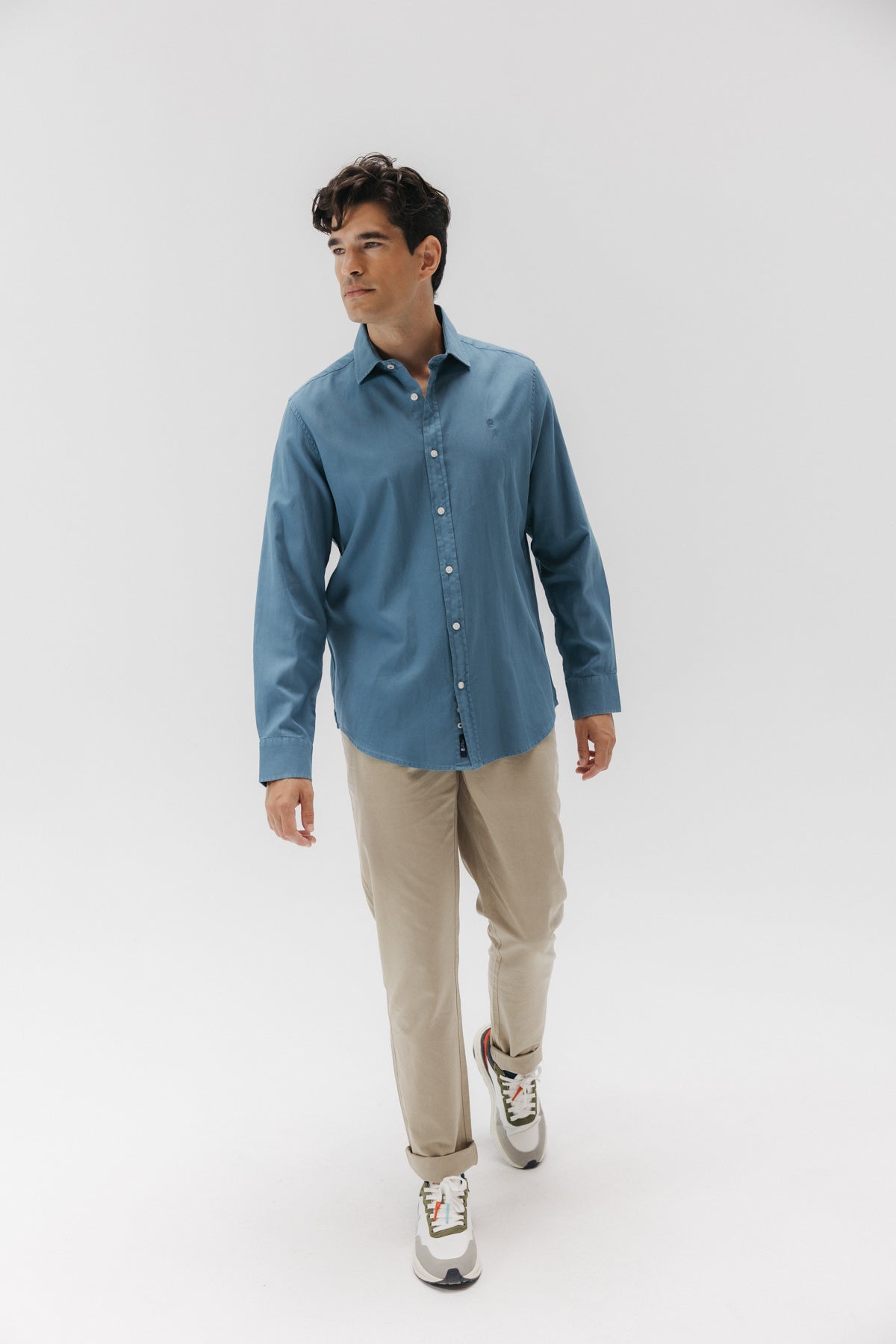 CAMISA CASUAL ESTRUCTURA GARMENT DYED AZUL GRISÁCEO