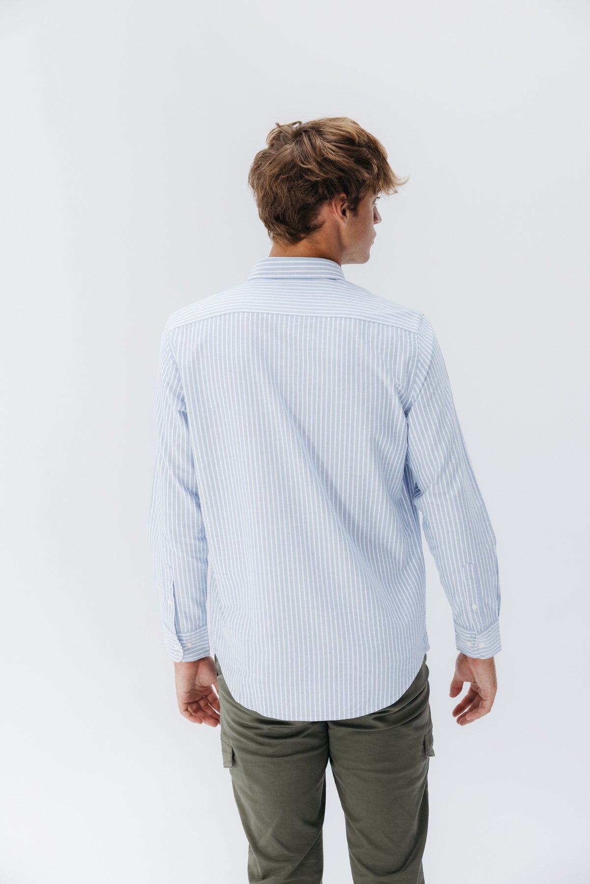 CAMISA CASUAL OXFORD RAYA ANCHA AZUL