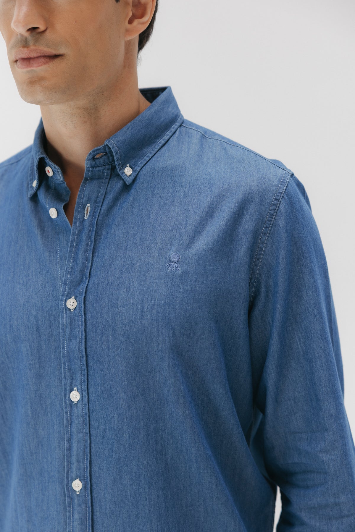 Camisa casual denim stone azul medio
