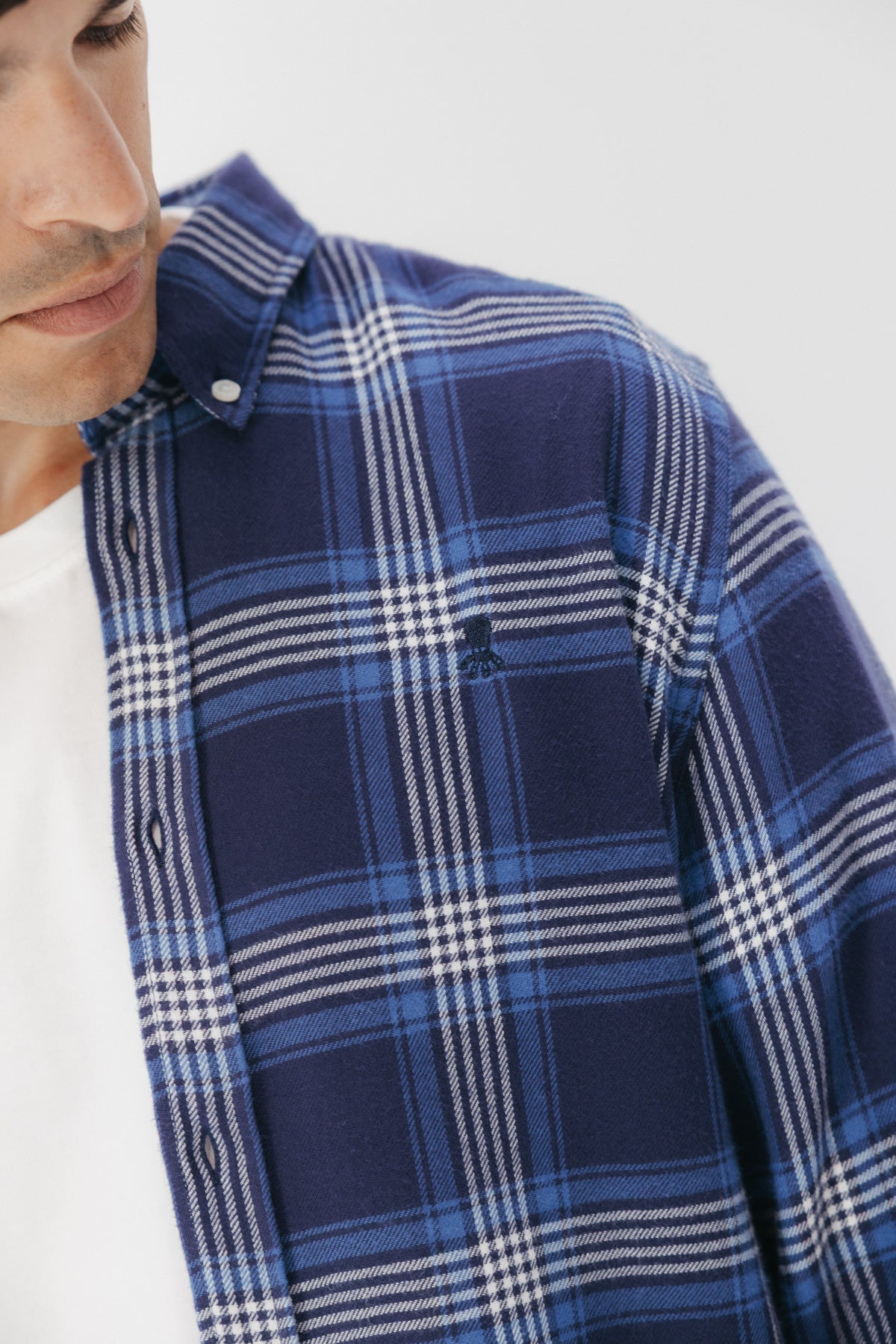 CAMISA CASUAL SARGA ESCOCÉS AZUL