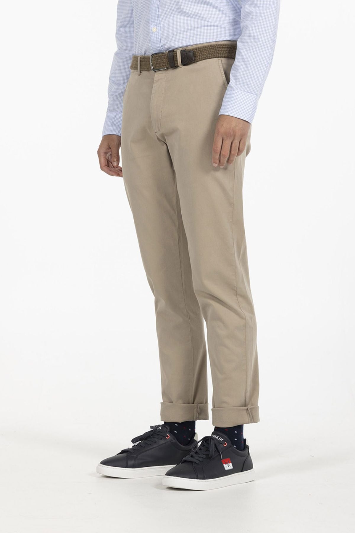 PANTALÓN CHINO TOPO