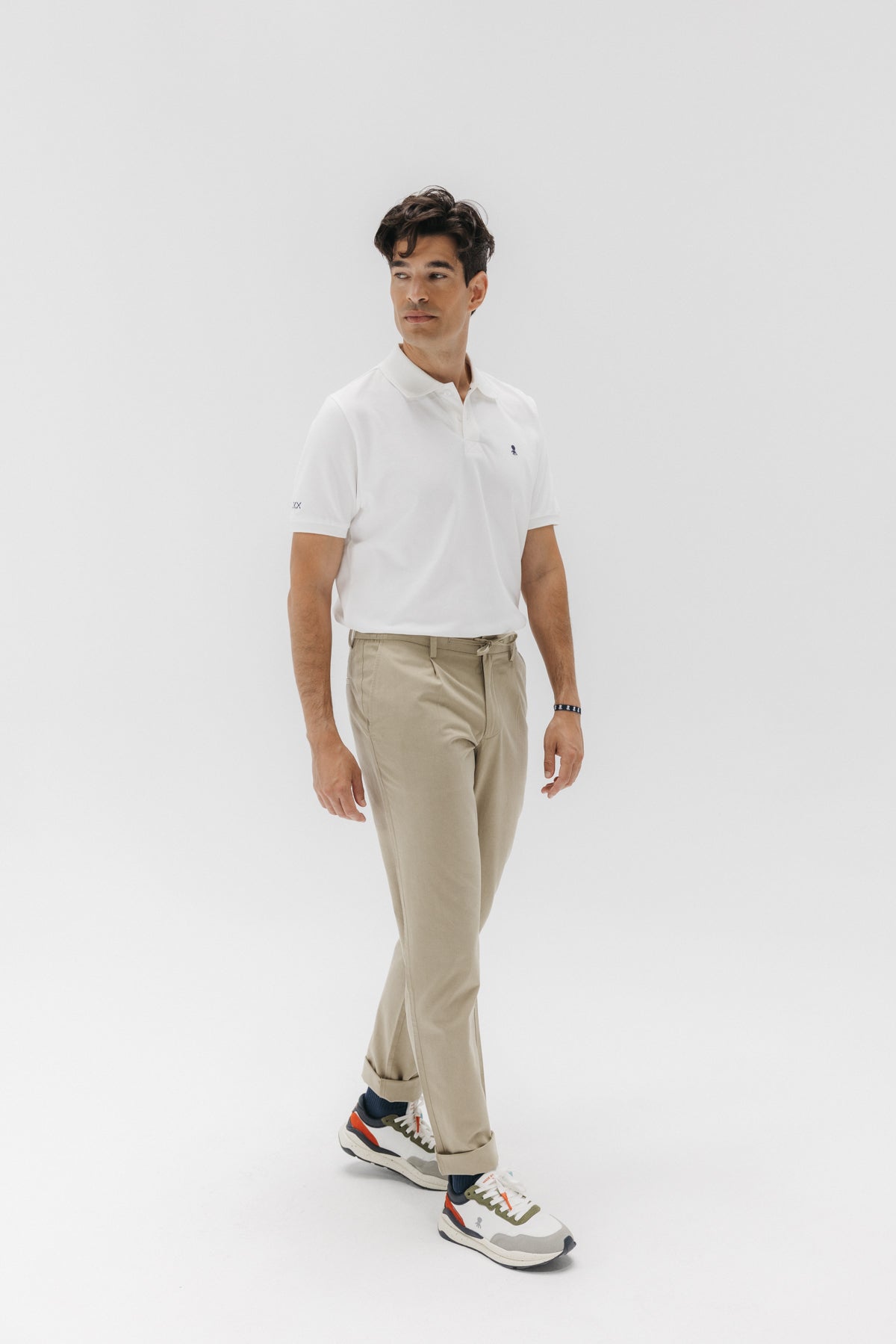 PANTALÓN CHINO PLIEGUE SOFT TWILL ARENA