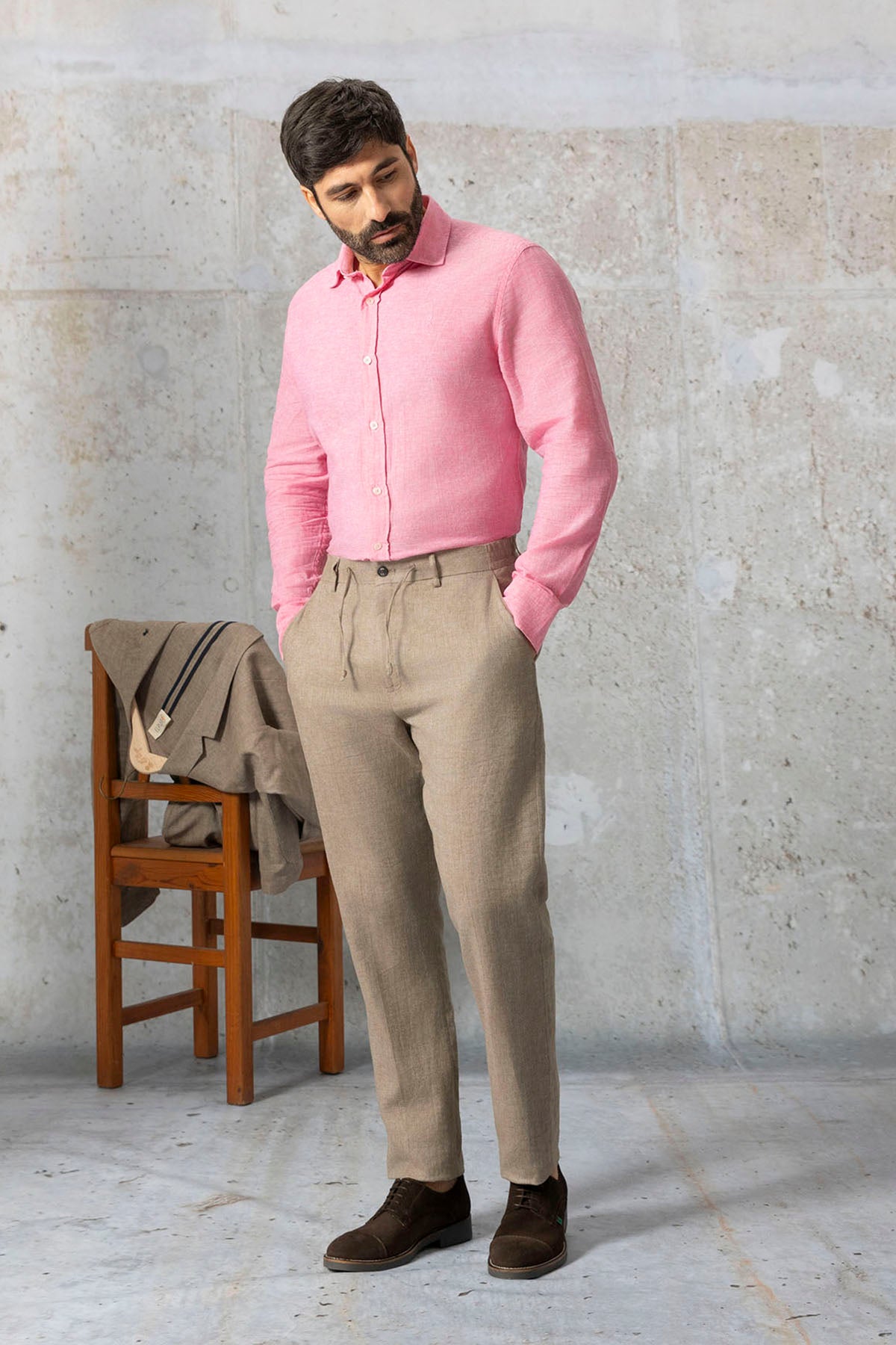 Pantalón cordón espiga con lino beige