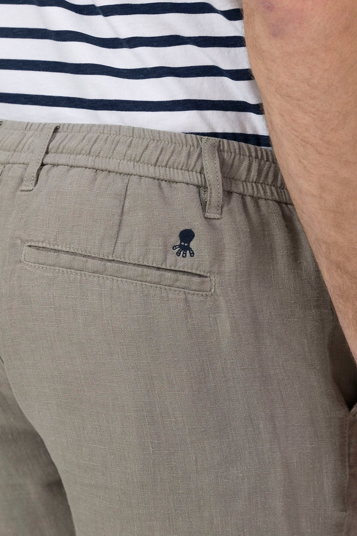 PANTALÓN JOGGER CON LINO VERDE DELAVÉ