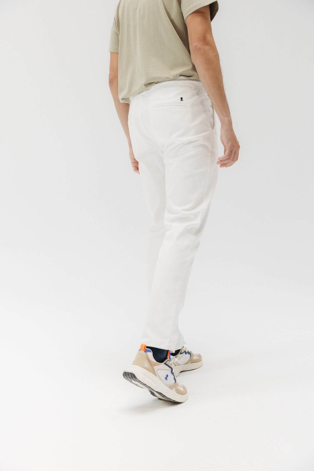 PANTALÓN JOGGER PEACH BLANCO ROTO