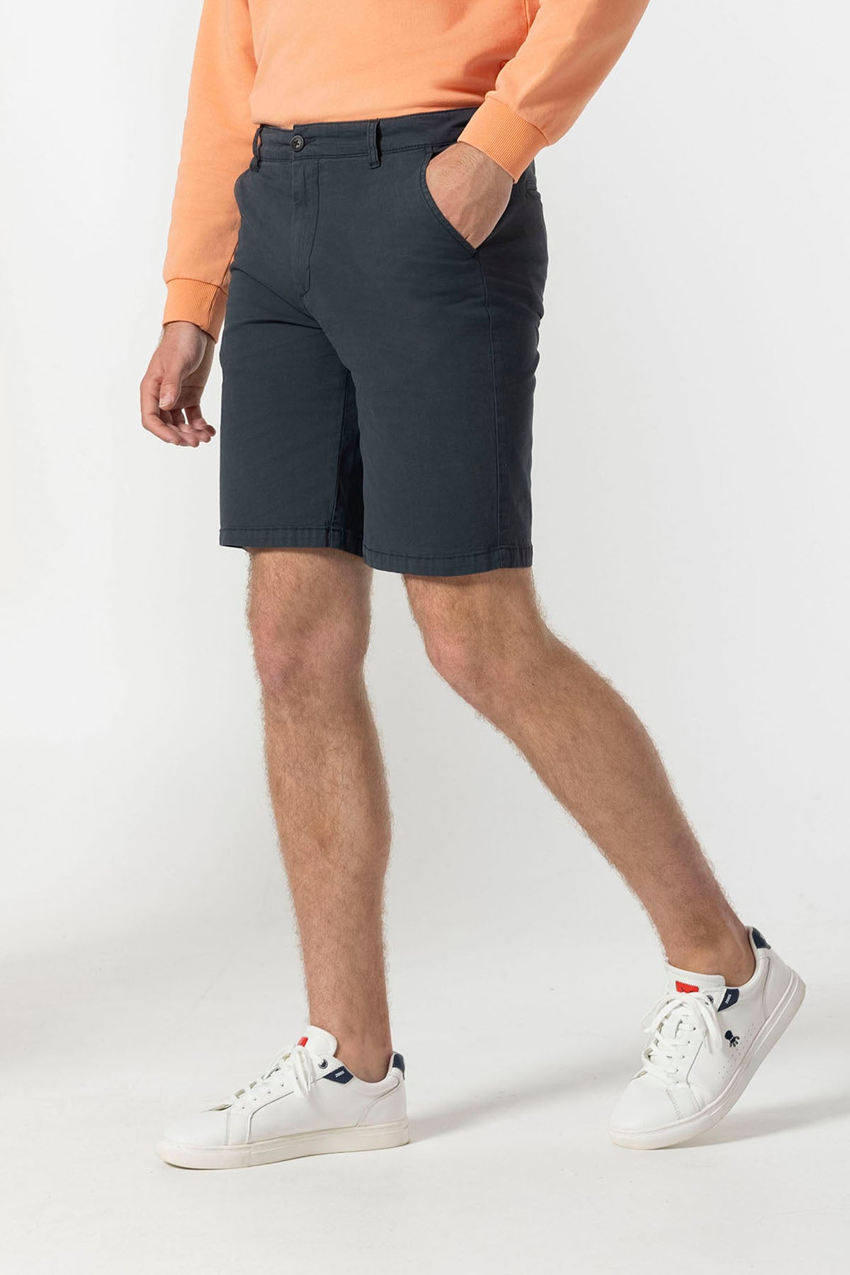 Bermuda chino twill azul marino