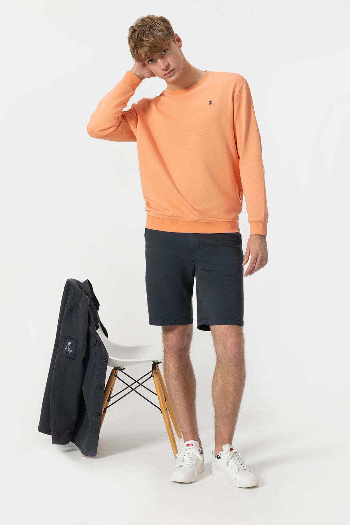 Bermuda chino twill azul marino