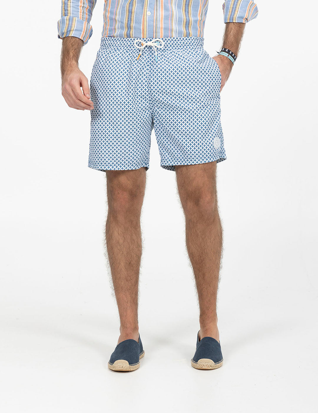 BAÑADOR ESTAMPADO GEOMÉTRICO AZUL MARINO DELAVÉ