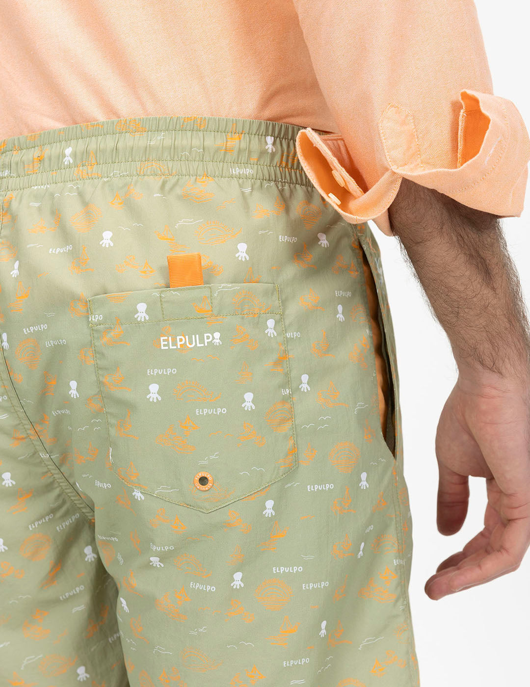 Fato de banho com estampado de ondas verde sálvia