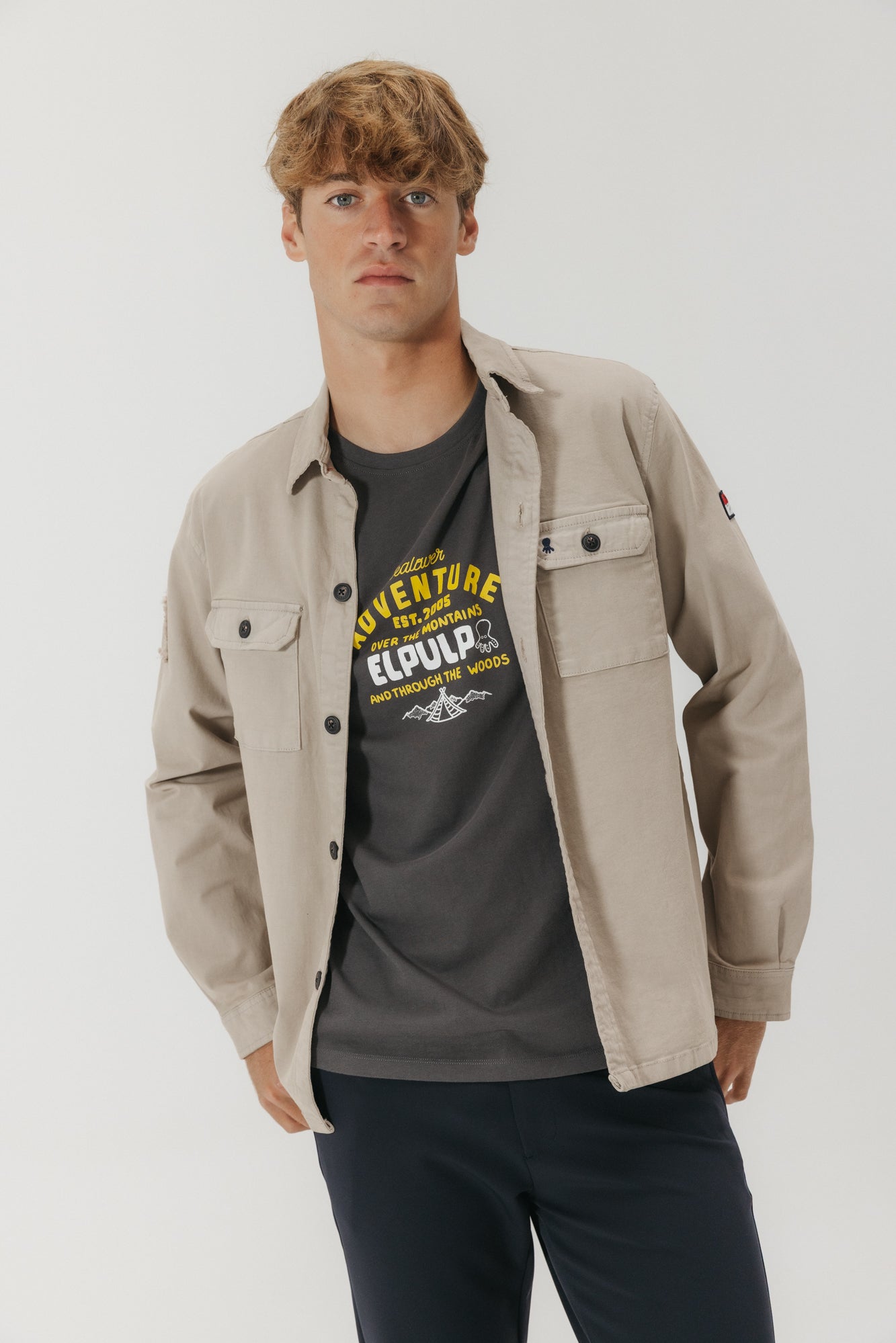 SOBRECAMISA HERITAGE DOS BOLSILLOS ARENA