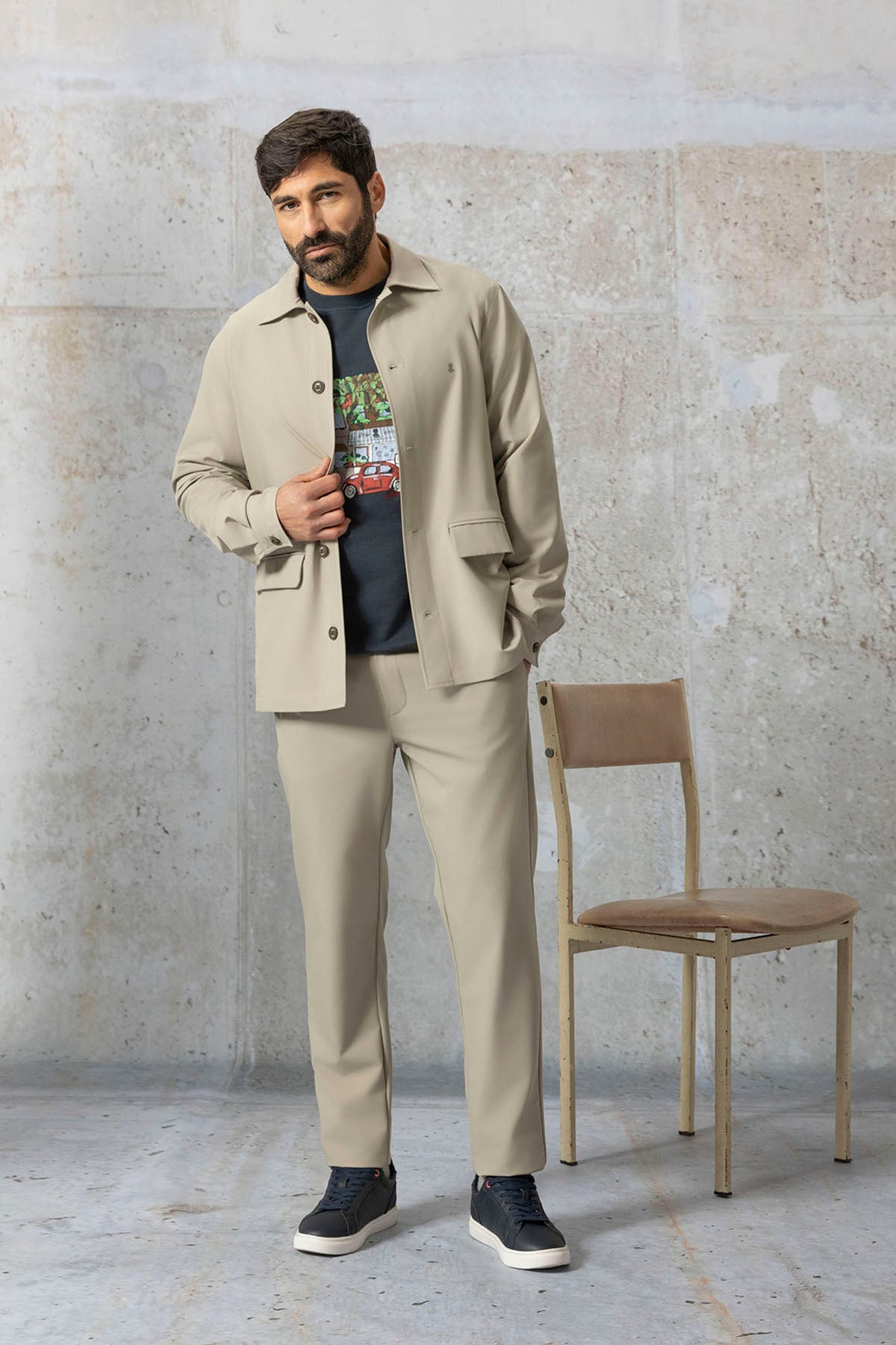 SOBRECAMISA TÉCNICA ULTRALIGERA BEIGE