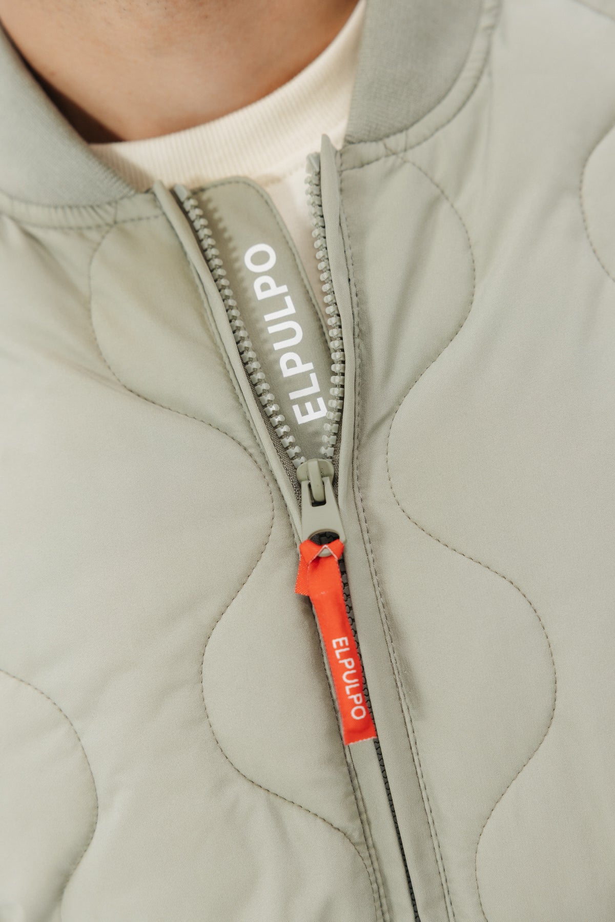 BOMBER ACOLCHADA SVEN VERDE GRISACEO