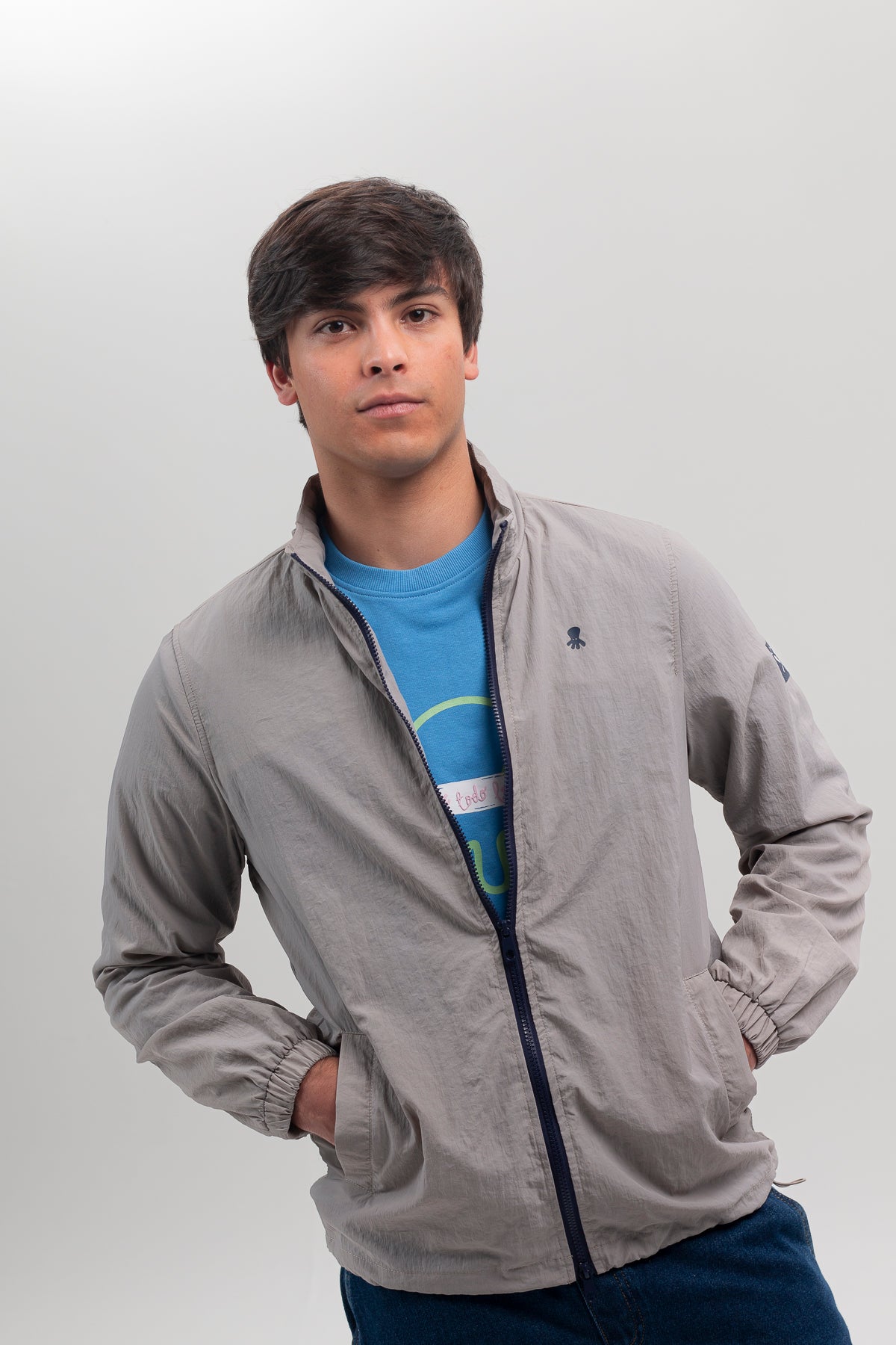 Cazadora bomber nylon arena